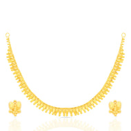 Gold Short Necklace with Refined Elegance