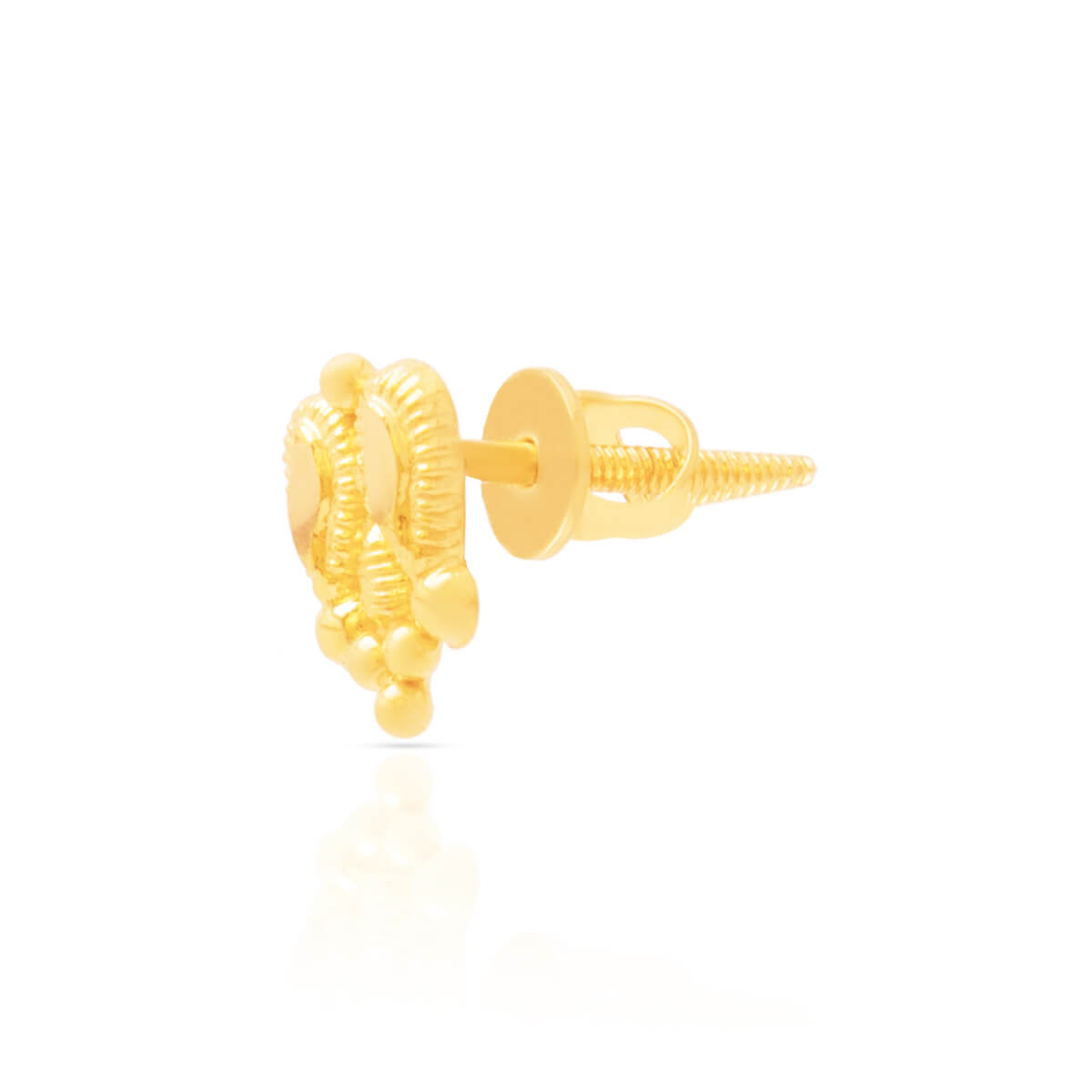 Gold Short Necklace with Refined Elegance