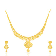 Gold Short Necklace with Classic Elegance