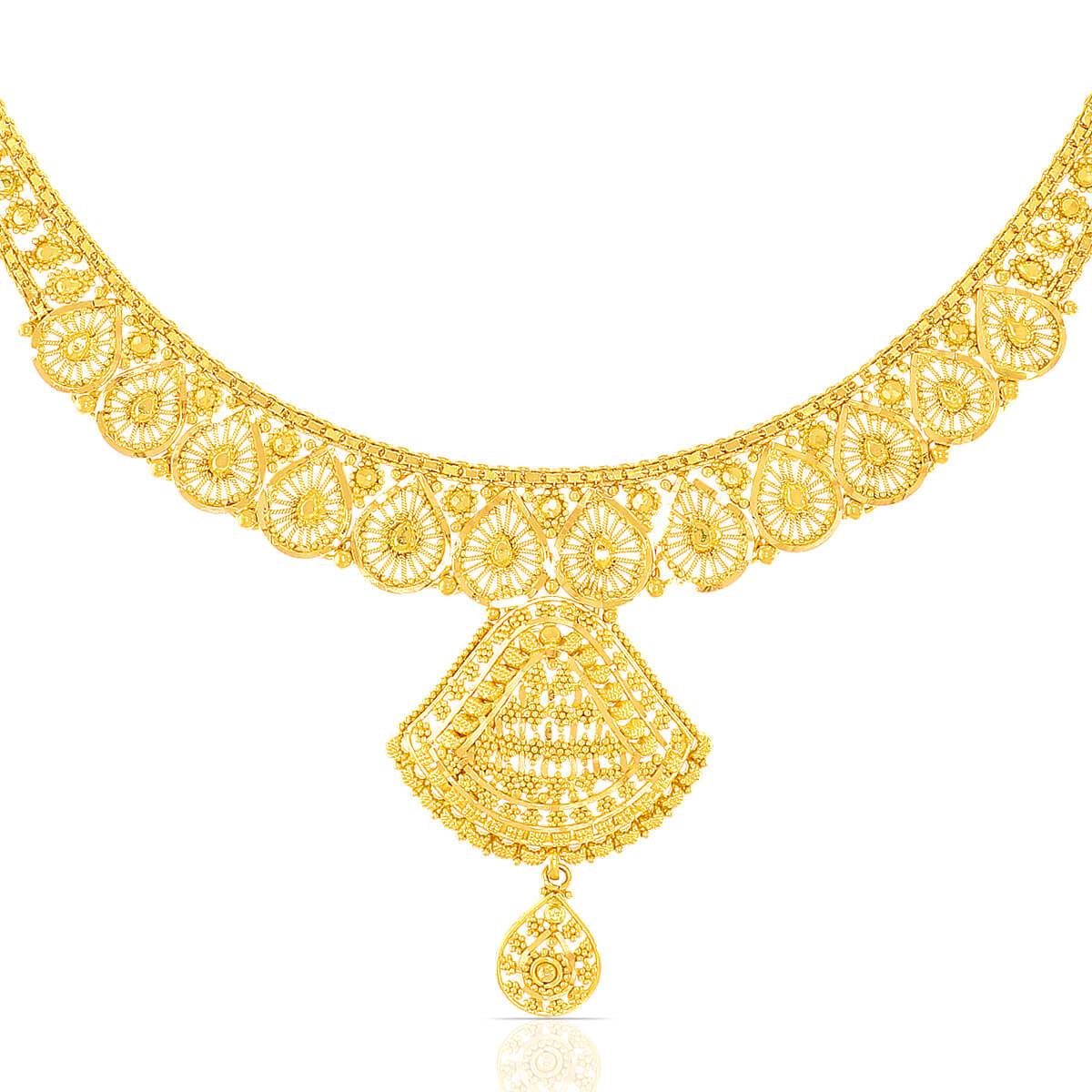 Gold Short Necklace with Classic Elegance