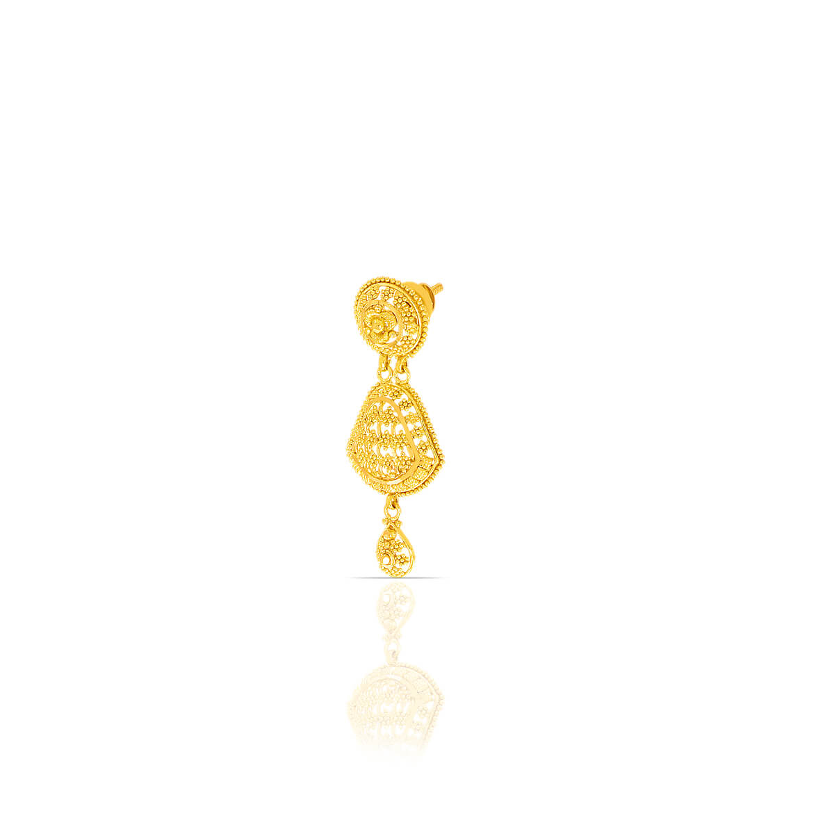 Gold Short Necklace with Classic Elegance