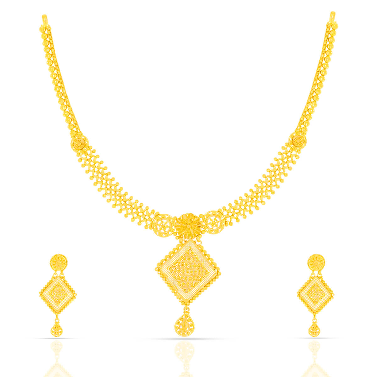 Majestic Gleam Cuboid Gold Short Necklace