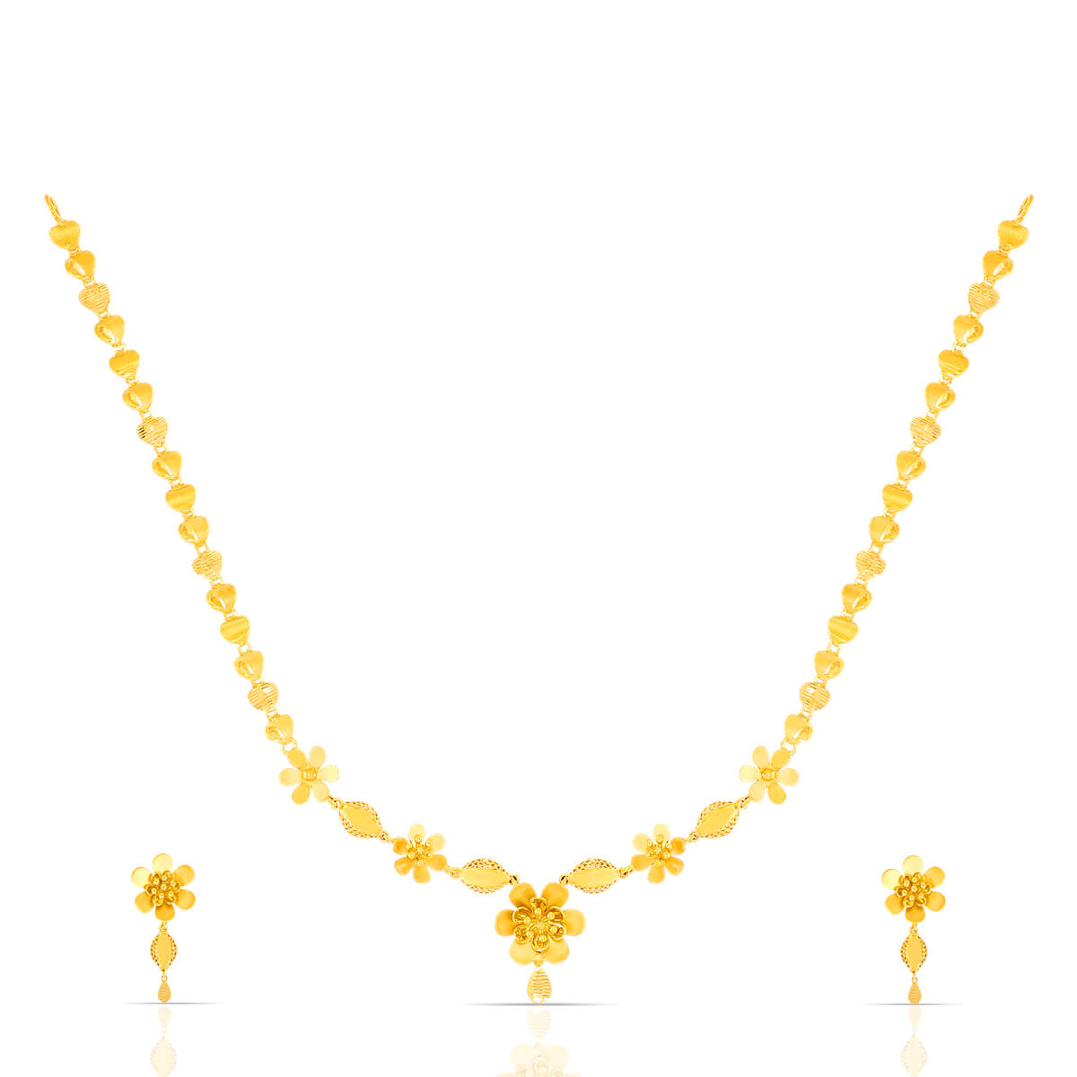 Dainty Floral Charm Gold Short Necklace