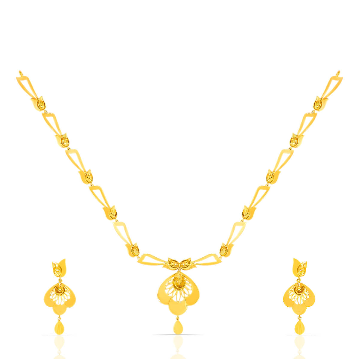 Golden Flora Petal Charm Short Necklace