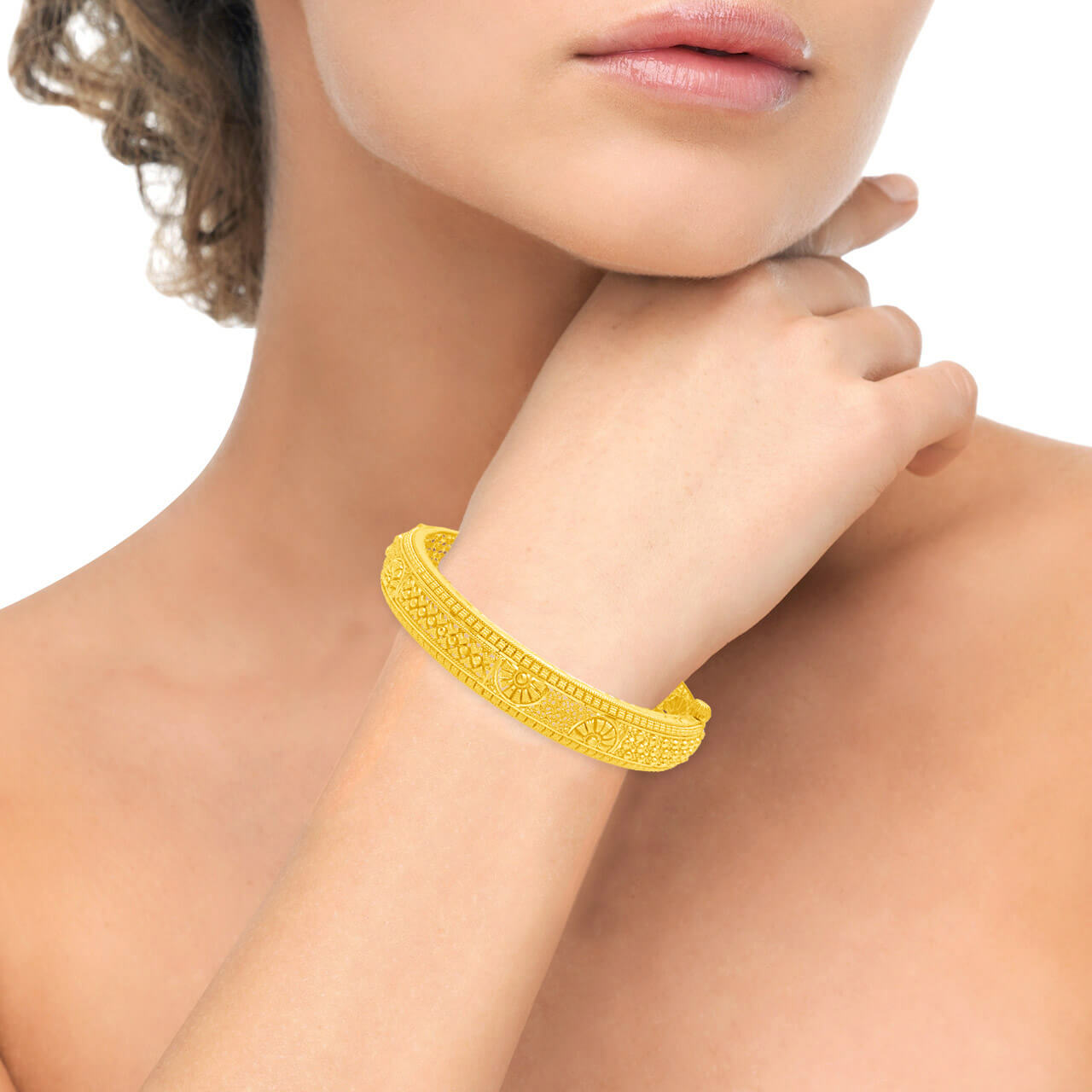 Majestic Grace Gold Bangle