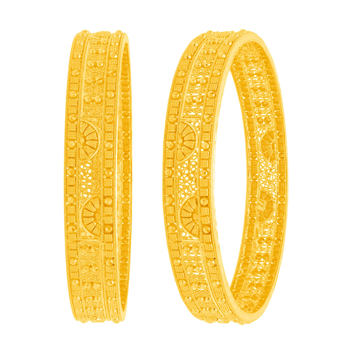 Elegant Artistry Gold Bangle