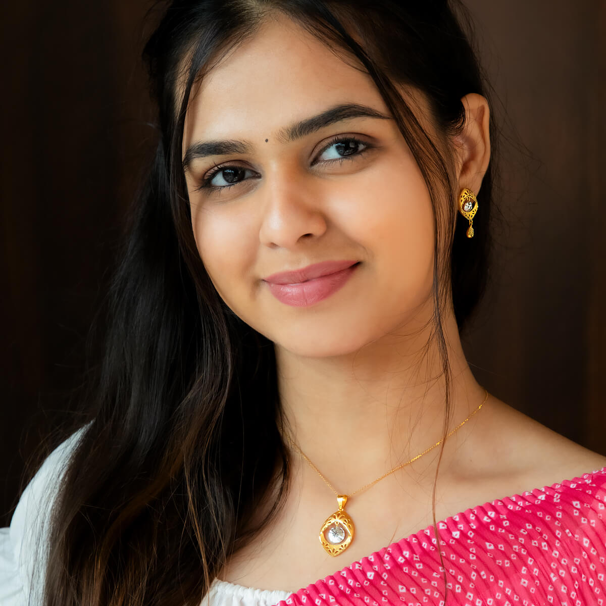 Bright Charm Gold Pendant Set