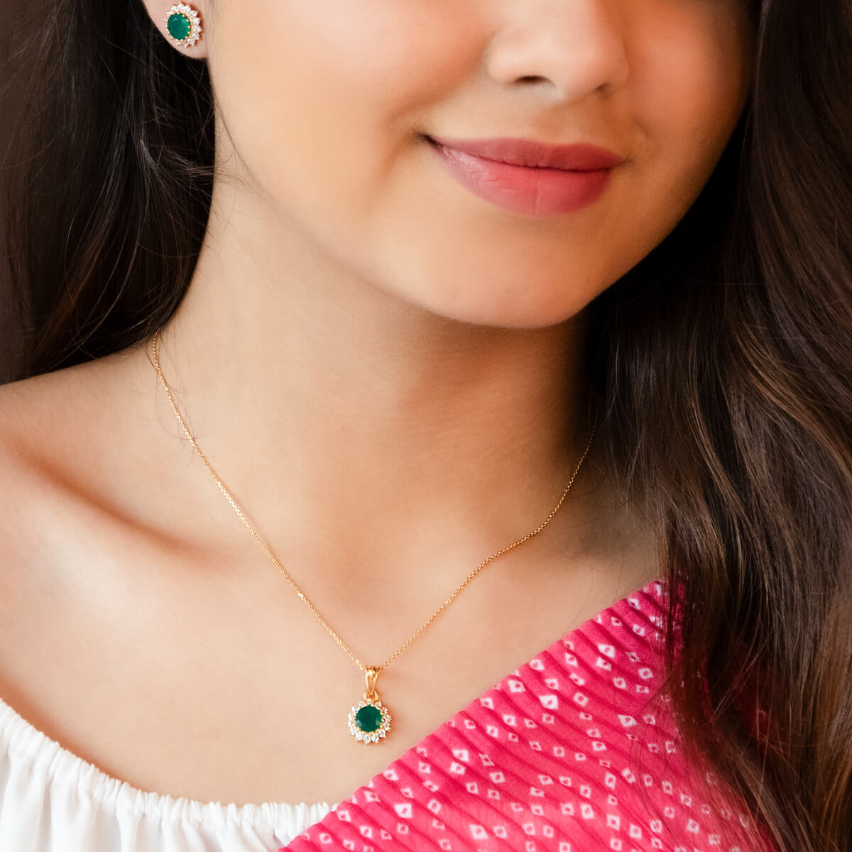 Verdant Elegance Gold Pendant Set
