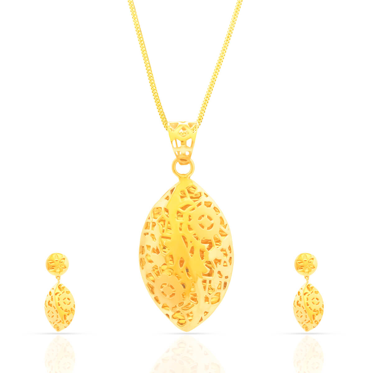 Gracefully Simple Gold Pendant Set