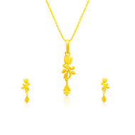 Glowing Blossom 22K Gold Pendant Set
