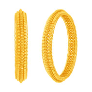 Classy Captivating Glow Gold Bangle