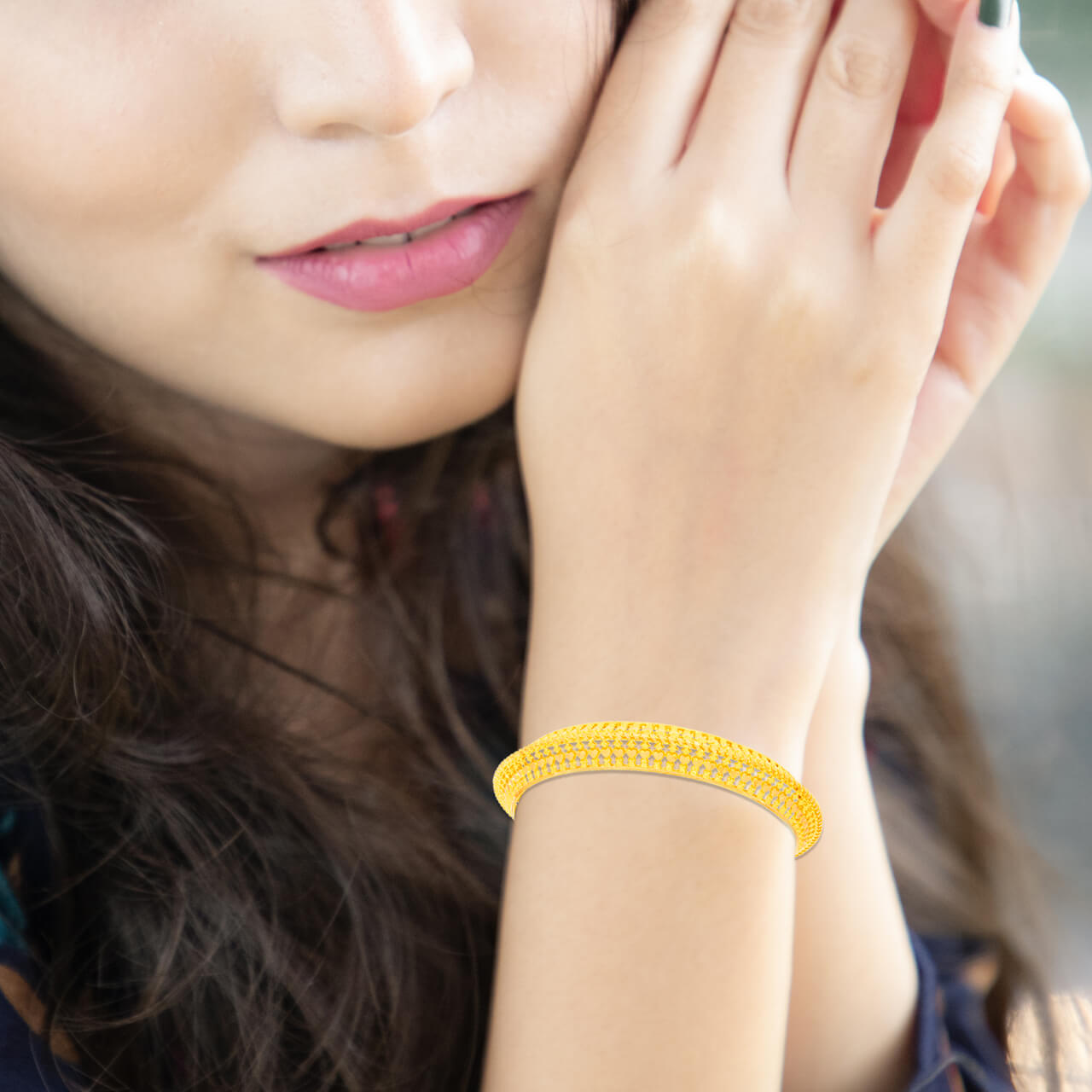 Illuminous Grace Gold Bangle