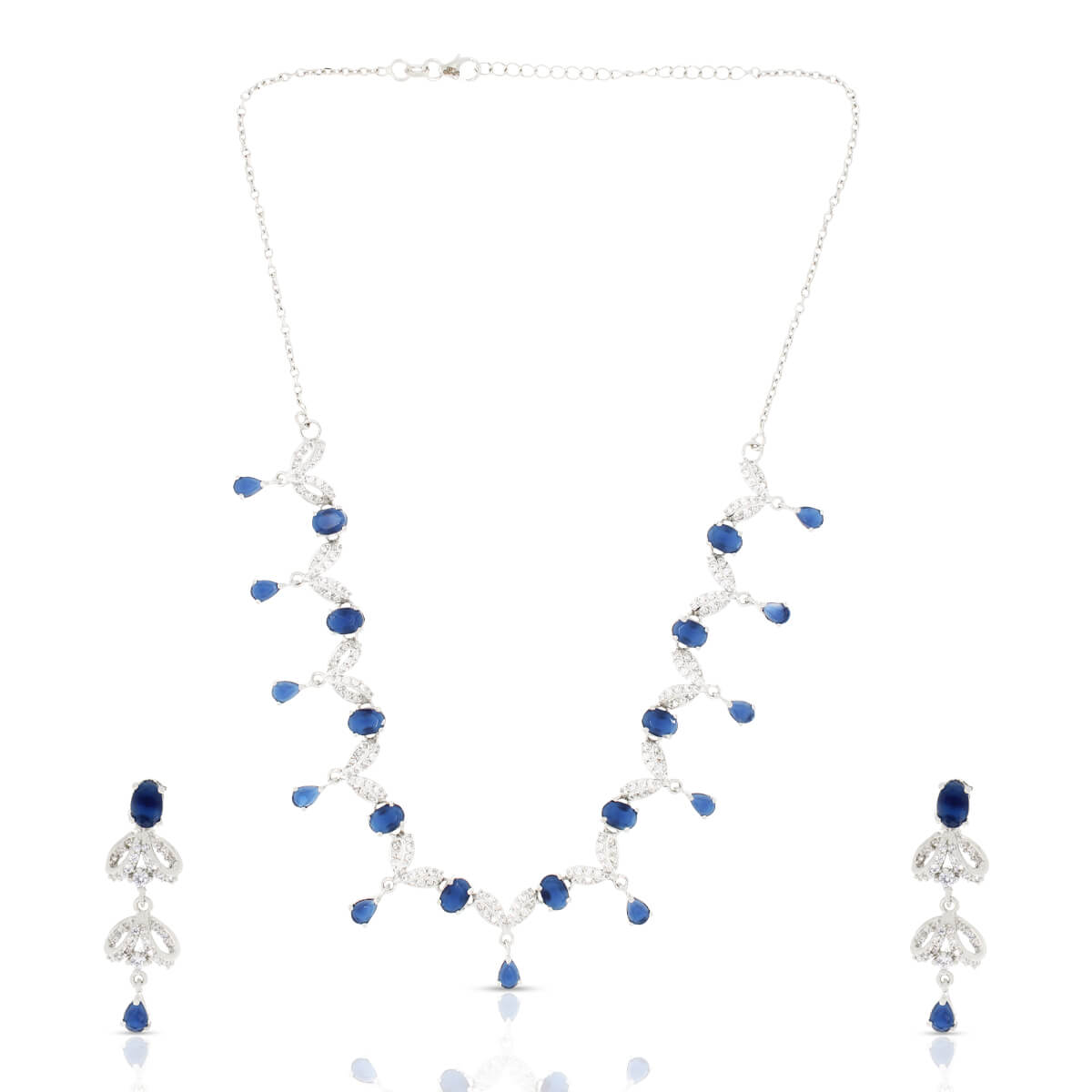 Exquisite Dreamy Blue Necklace Set In Silver
