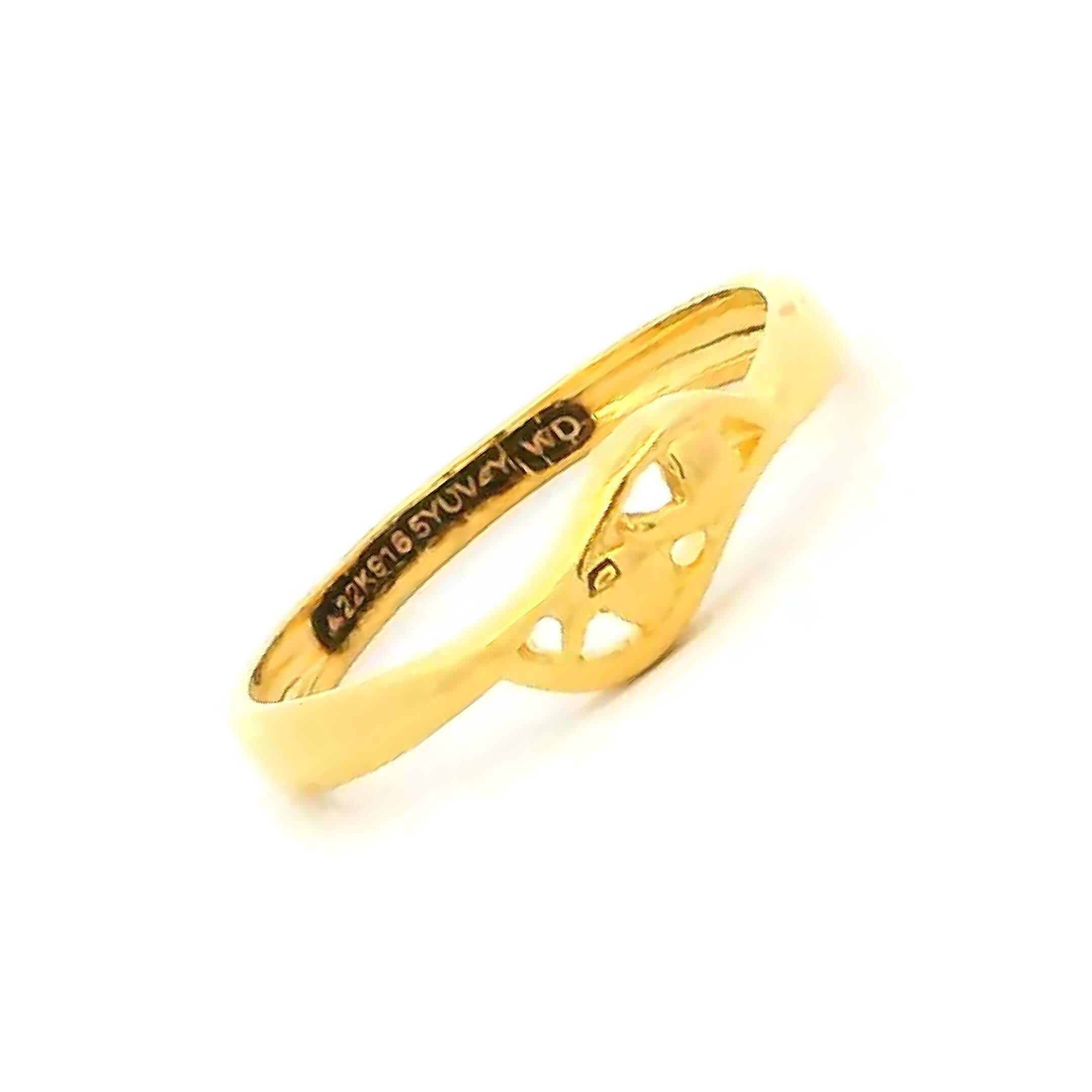 Petite Stylish Gold Ring for Kids