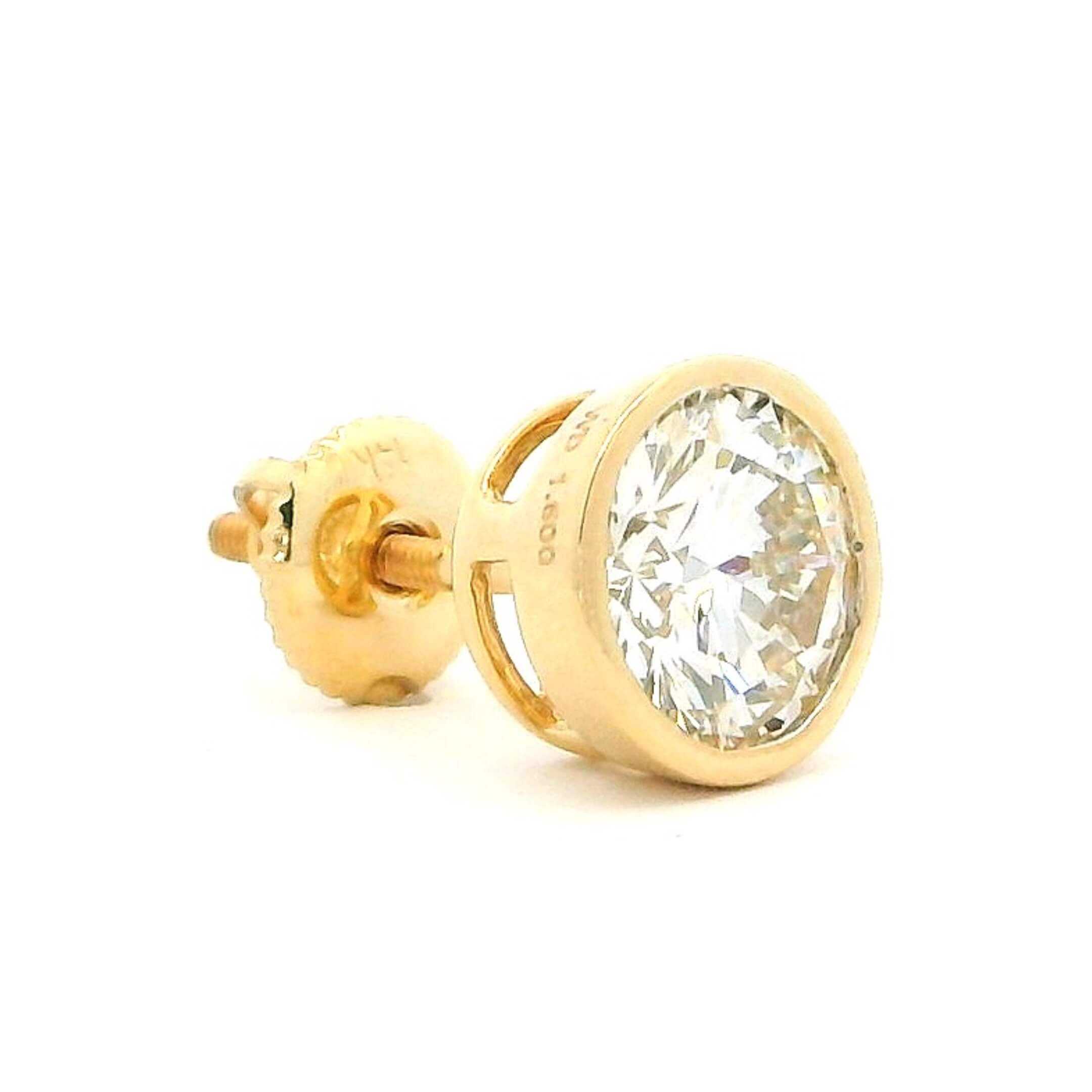 Bold Radiance Men Gold Studs