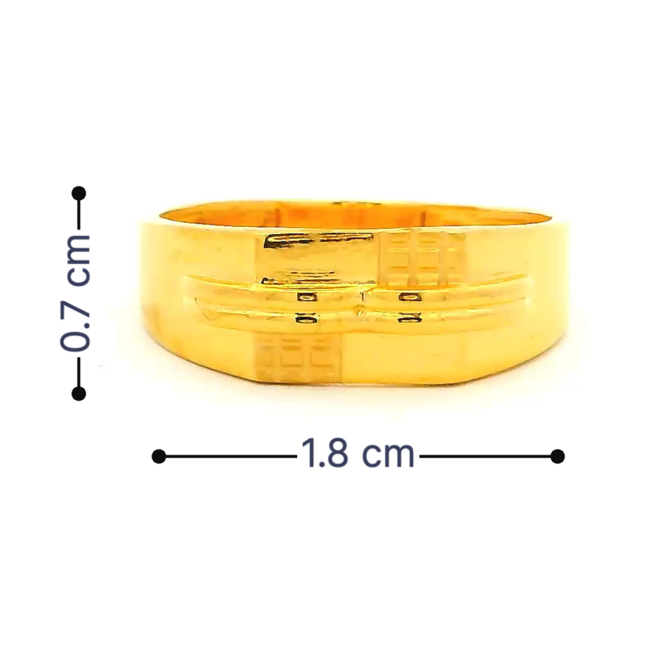 Audacious Glam Gold Ring