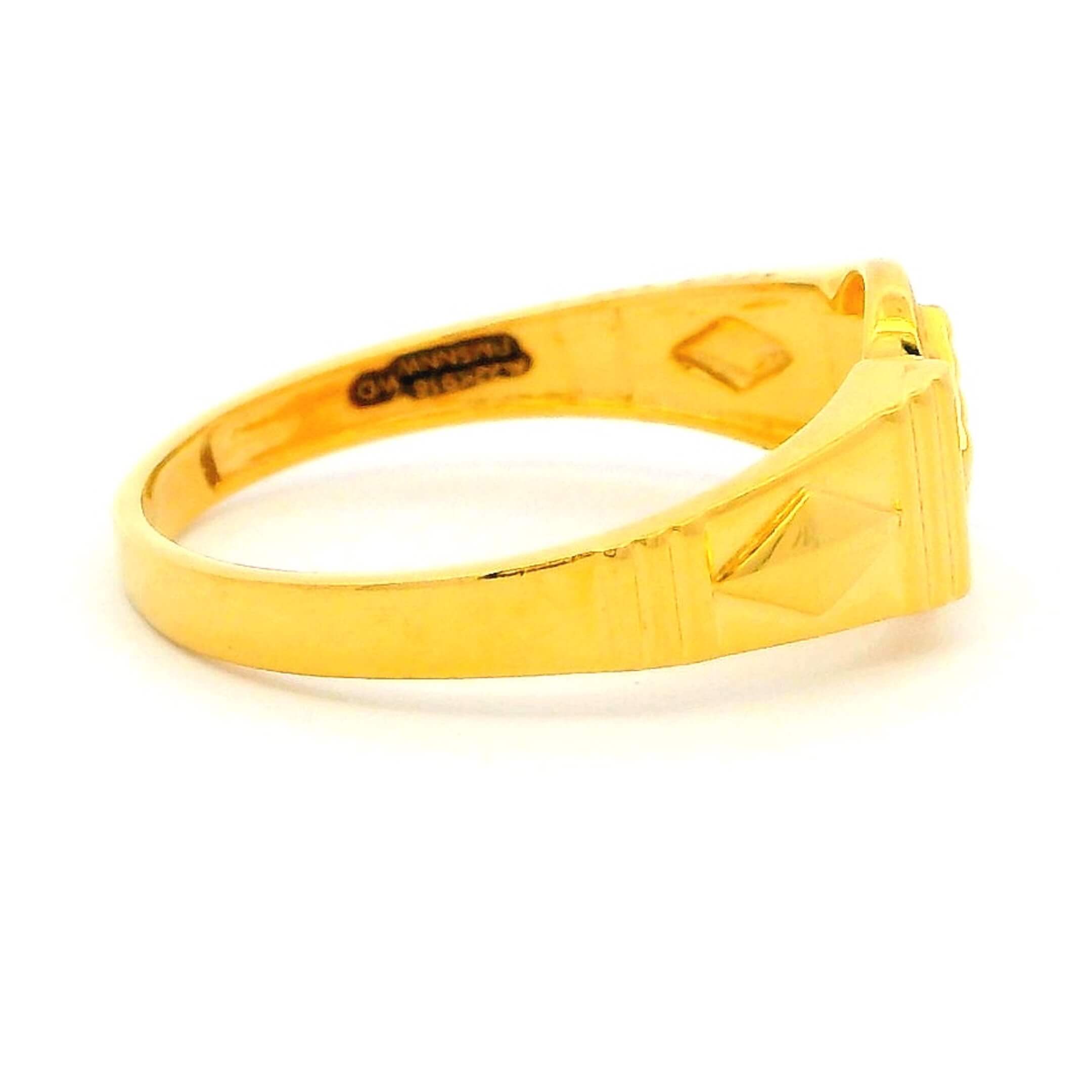 Burnished Elegant Gold Ring for Men