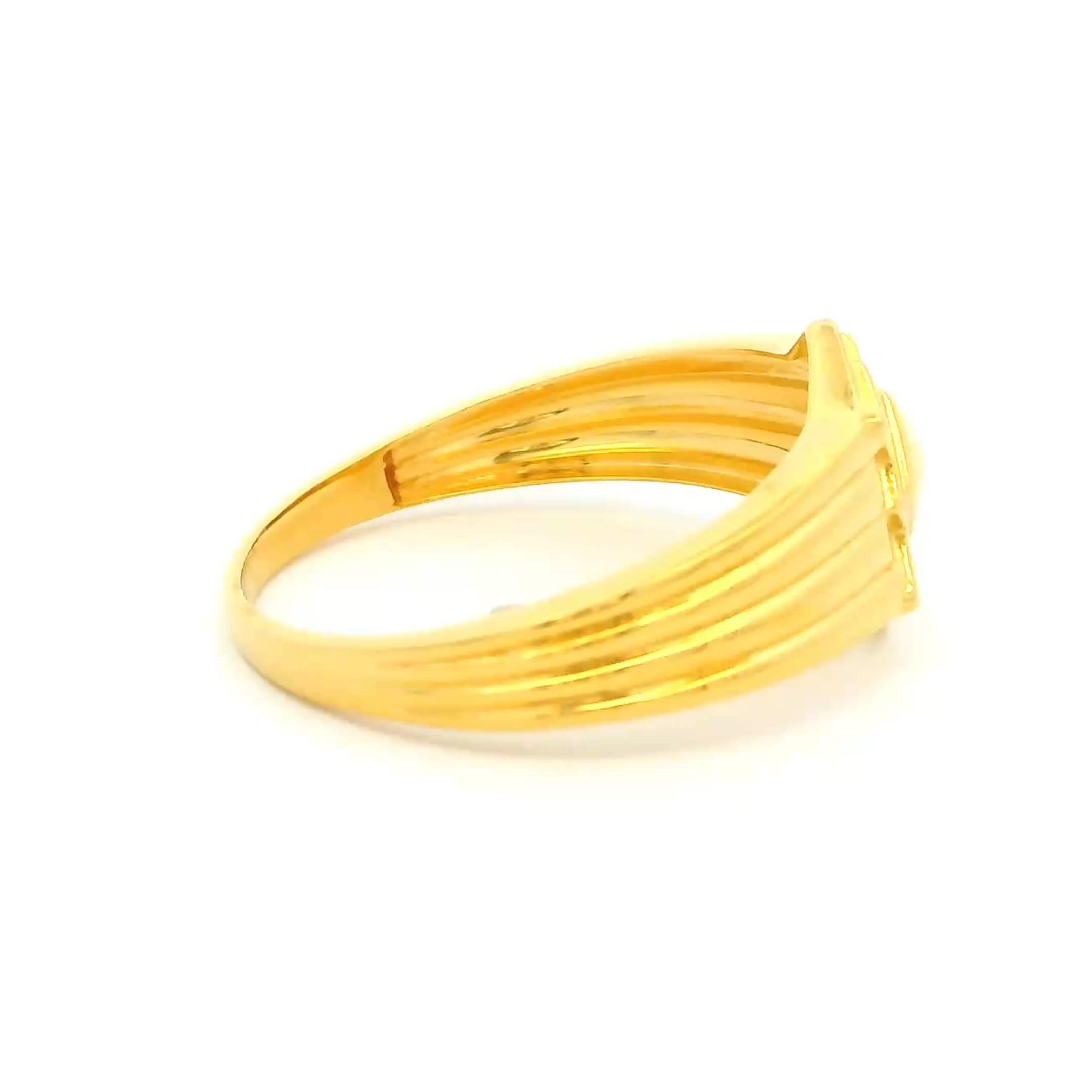 Stout Shiny 18K Gold Ring for Men