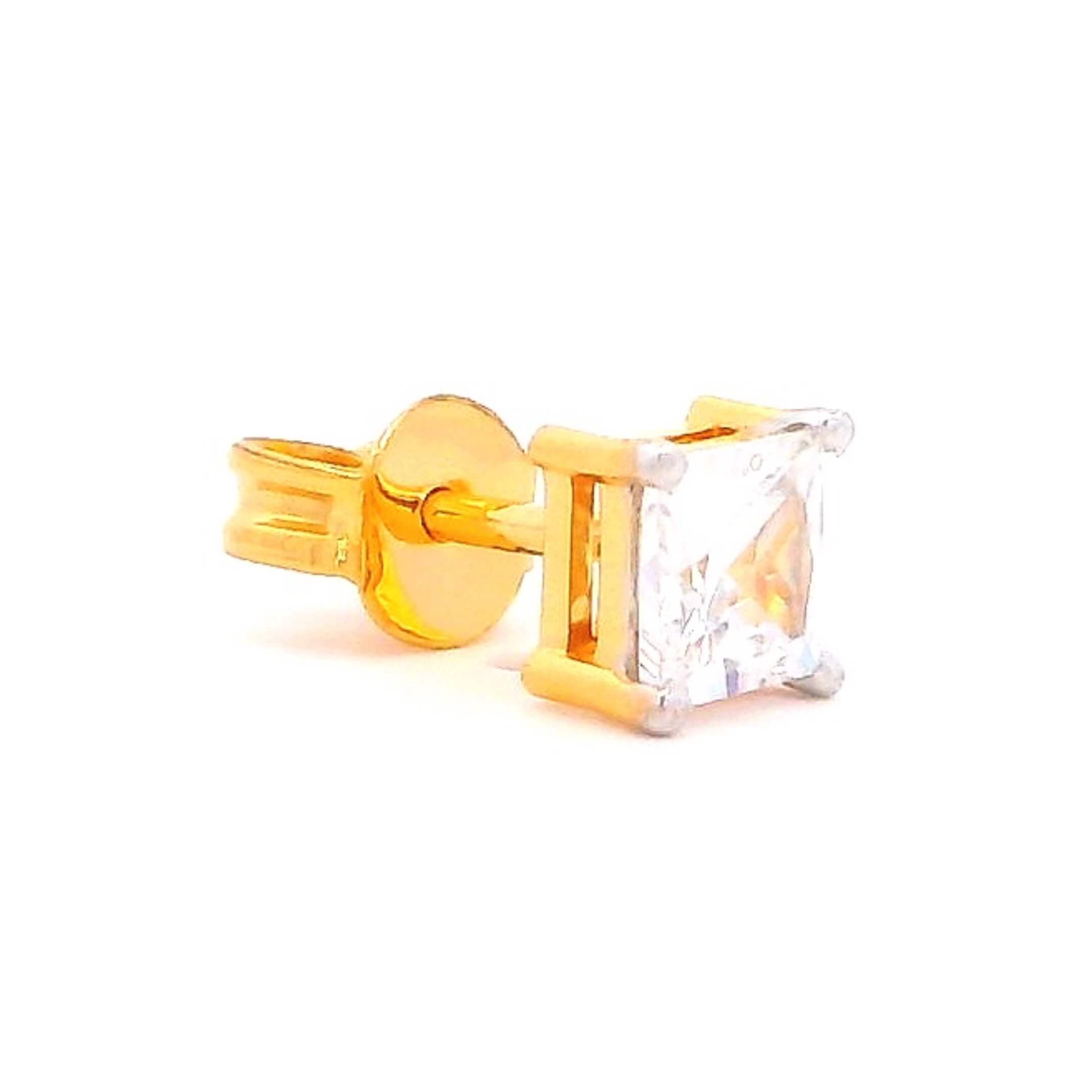 Rugged Shine Men Gold Studs