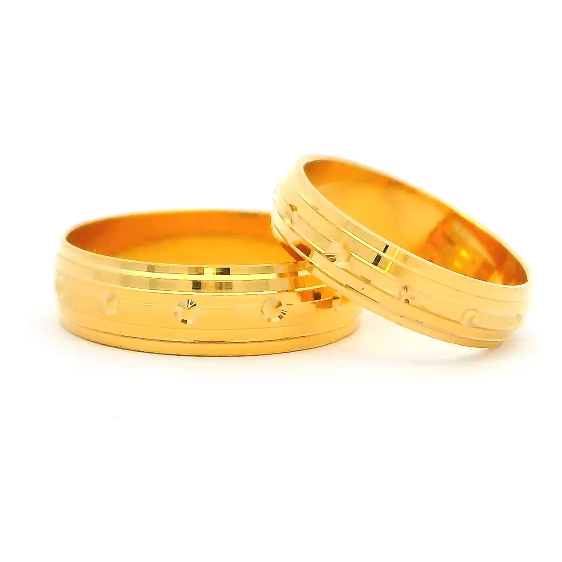 Everlasting Shine Gold Couple Rings