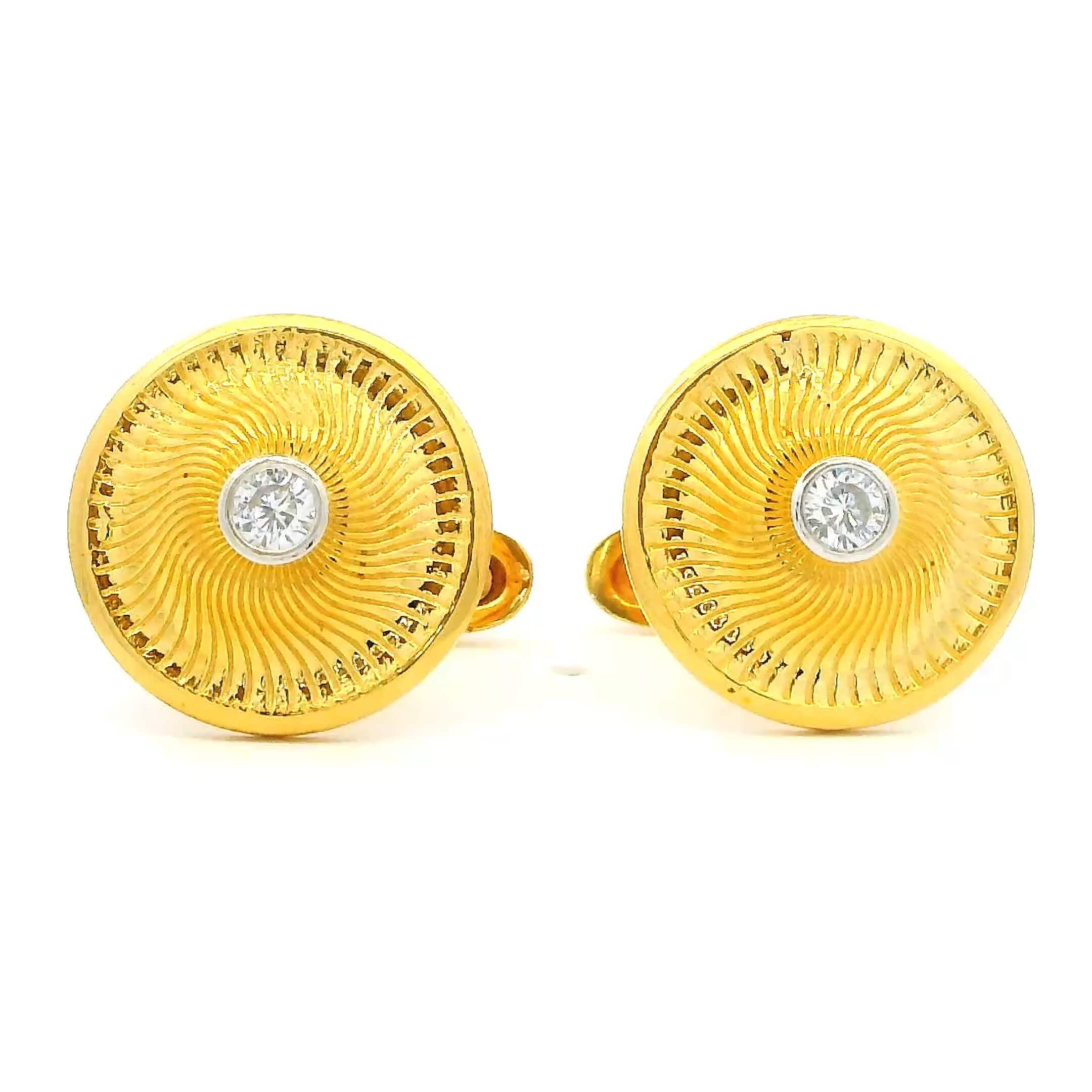 Luxe Crest Gold Cufflinks