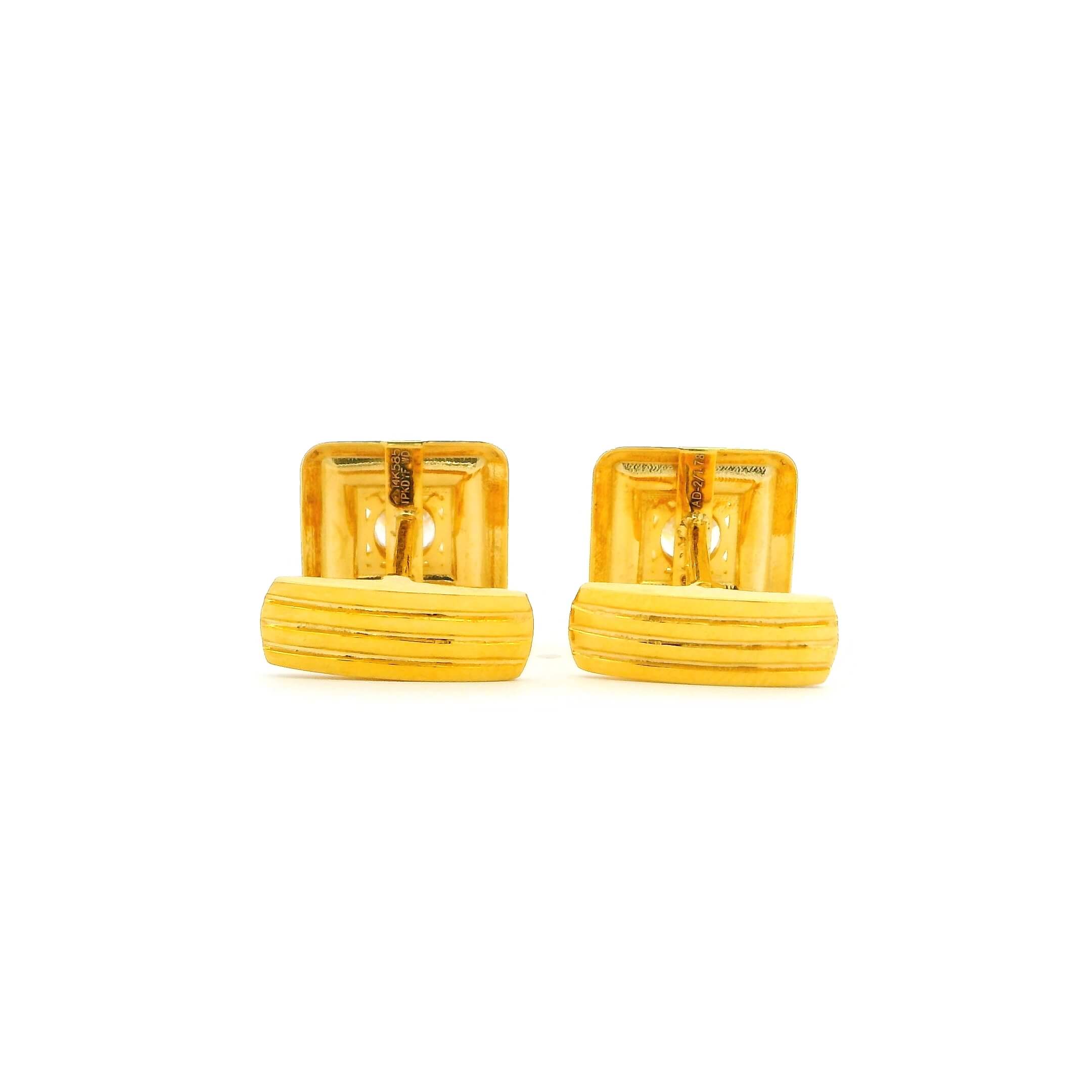 Shimmering Vigour Gold Cufflinks