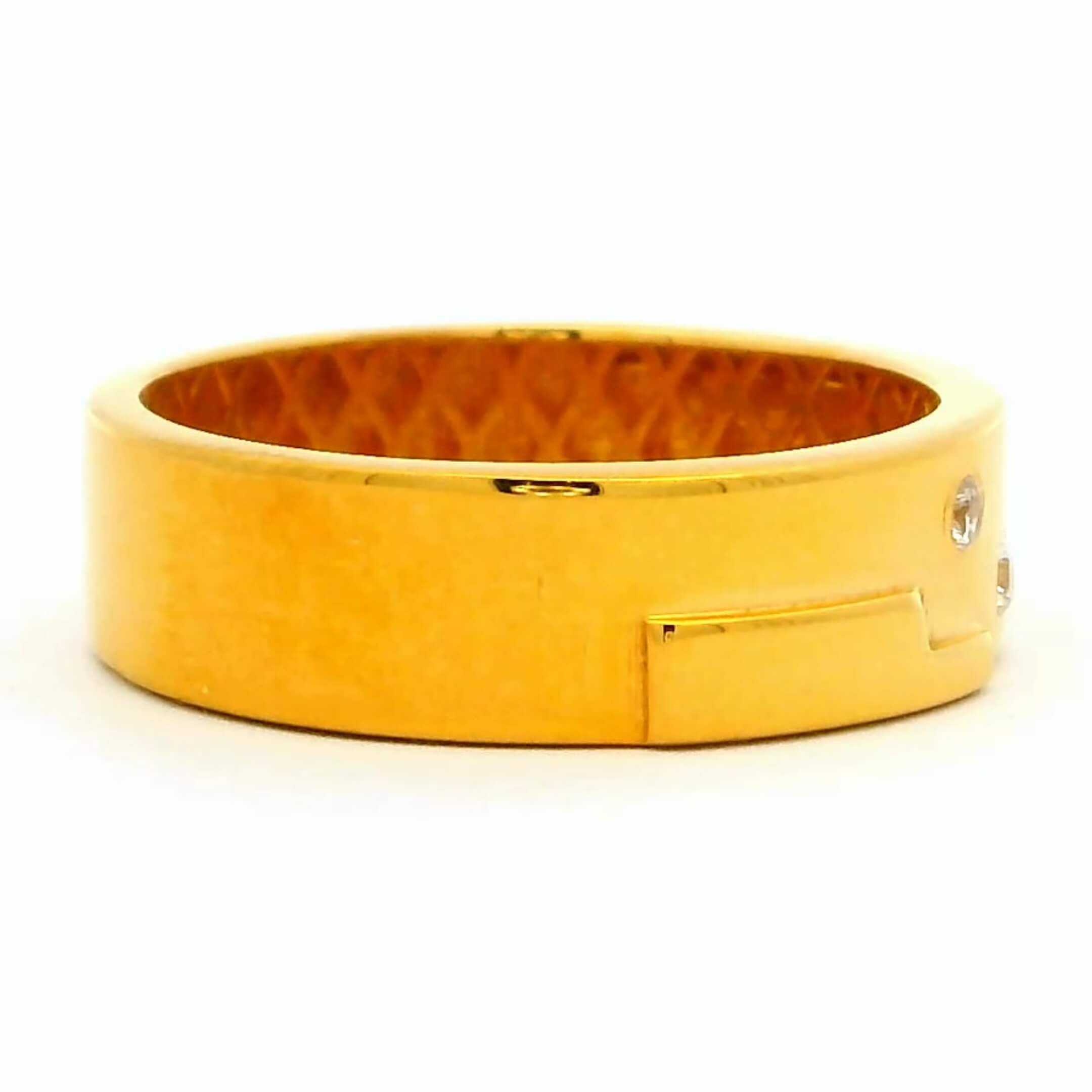 Mighty Radiance Men Gold Ring