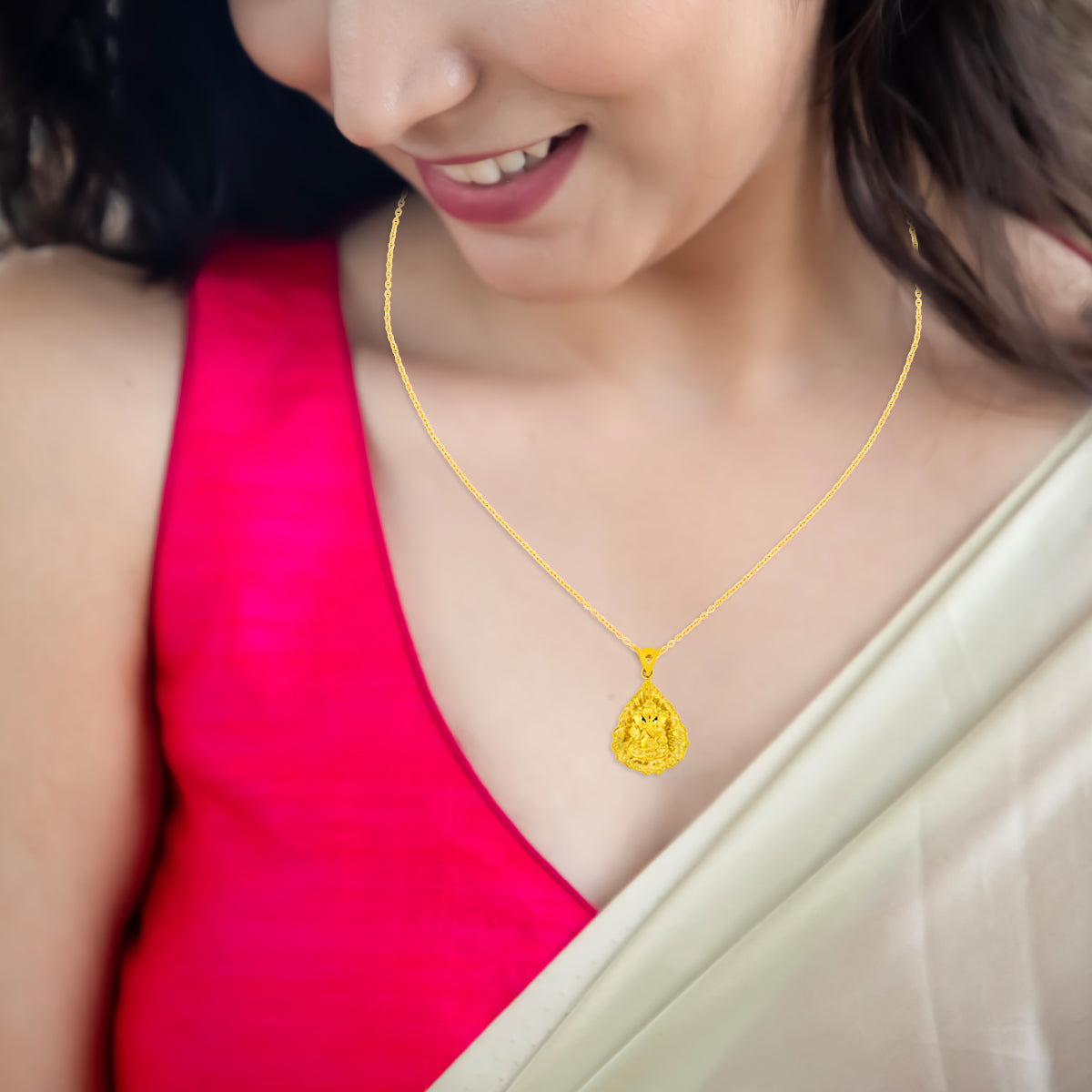 Sacred Leaf Of Ganesh God Gold Pendant