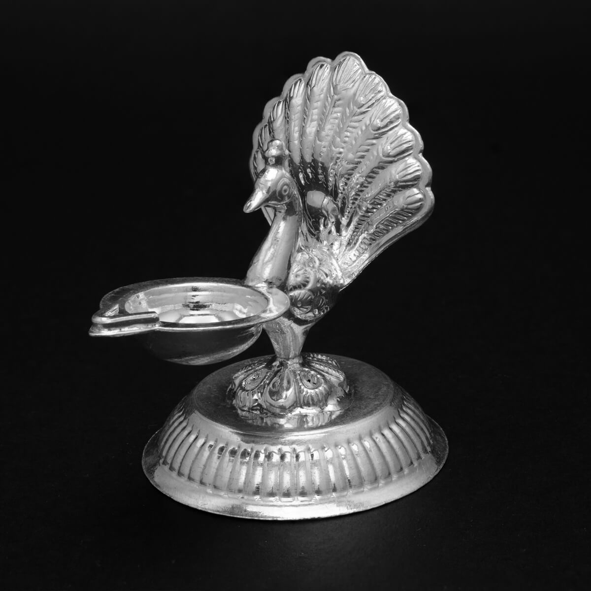 Captivating Peacock Shine Silver Diva