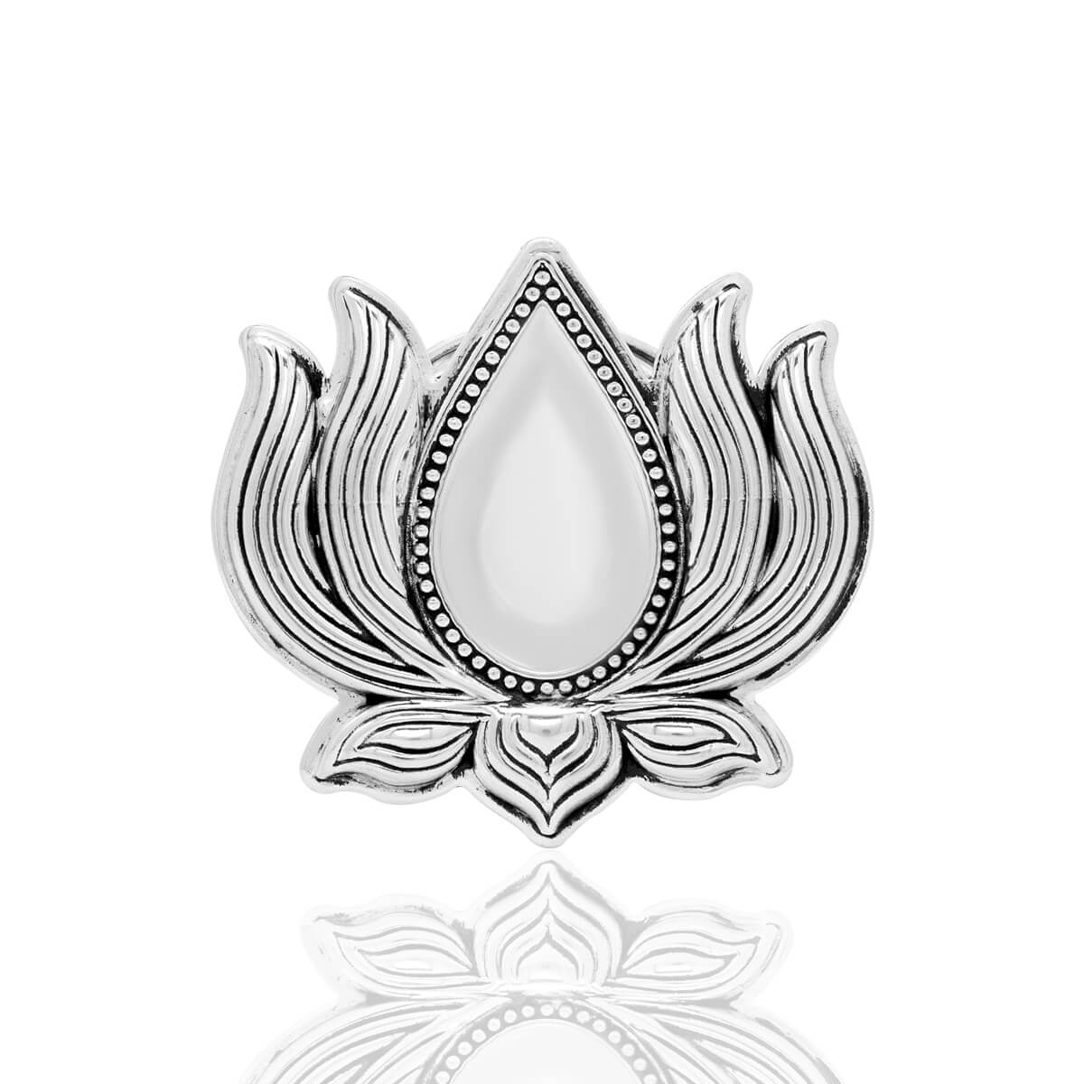 Elegant Lotus Shimmer Silver Diya
