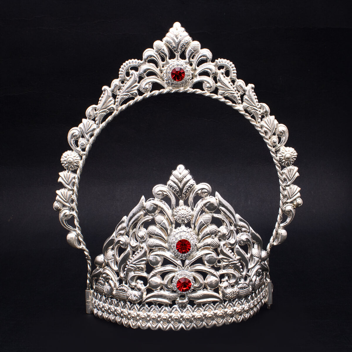Marvelous Radiance Silver Mukut