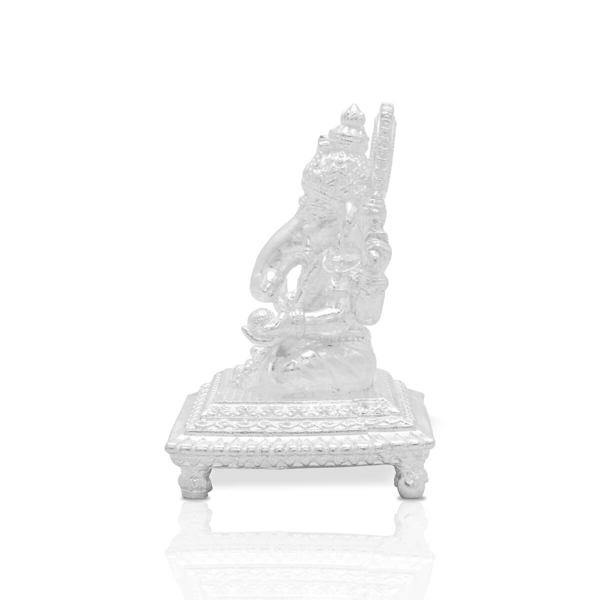 Aesthetic Elegance Divine Ganapati Idol