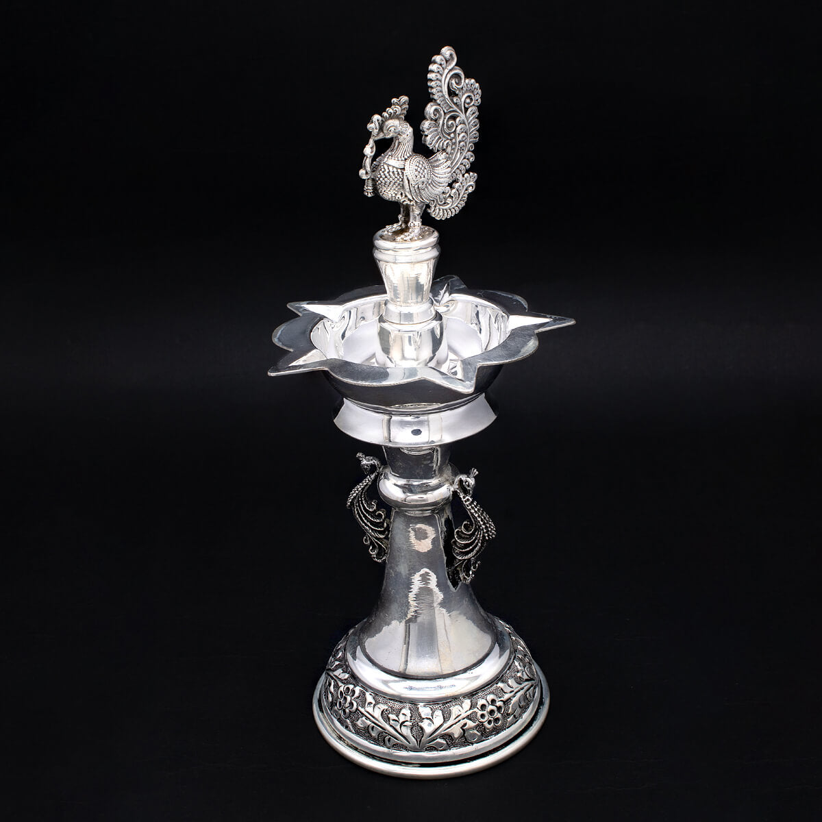Marvelous Peacock Grace Silver Samai