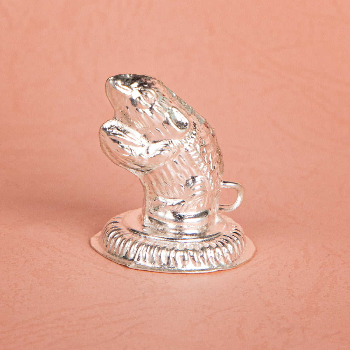 Petite Shimmering Silver Mushak