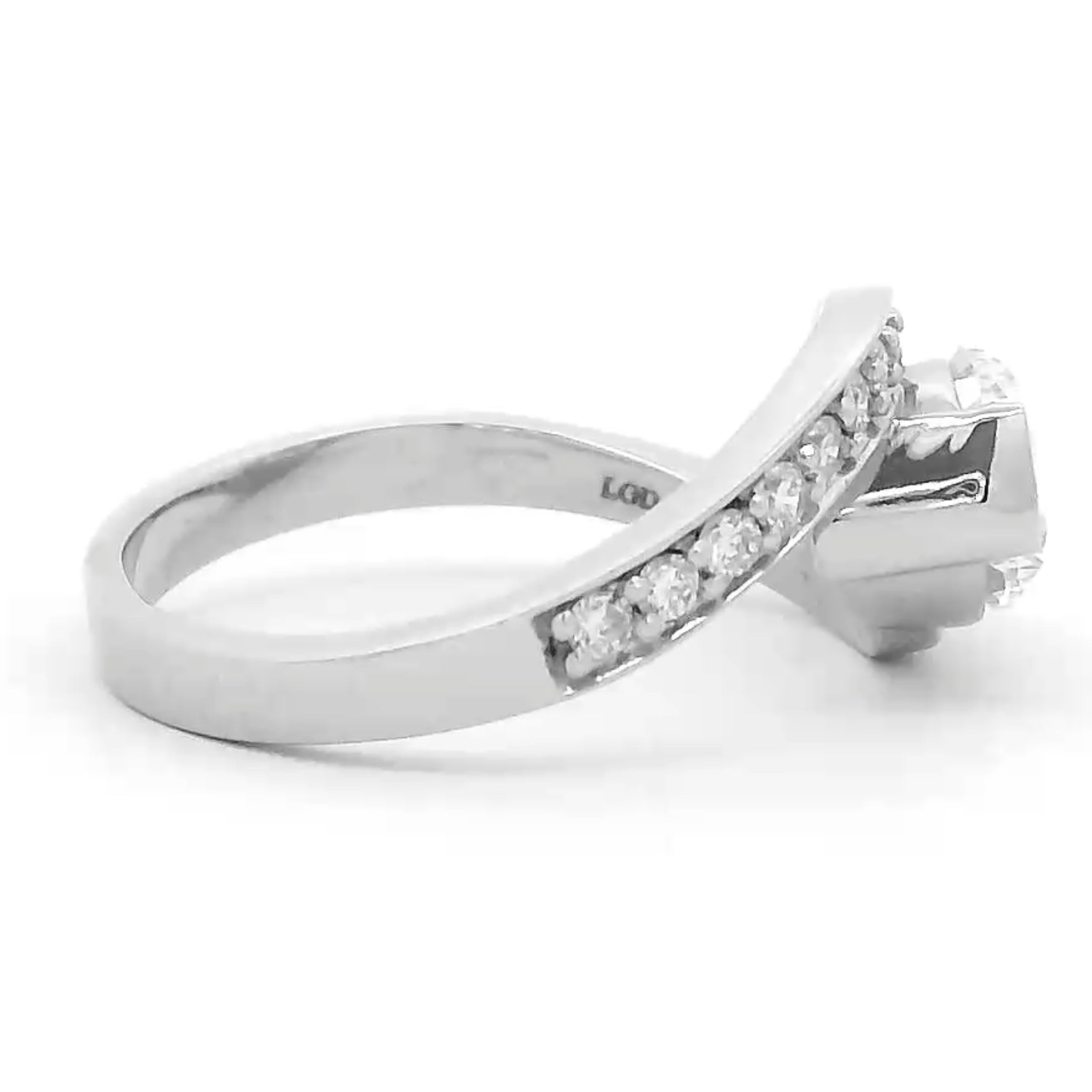 Enticing Swirl Lab Grown Diamond Ring