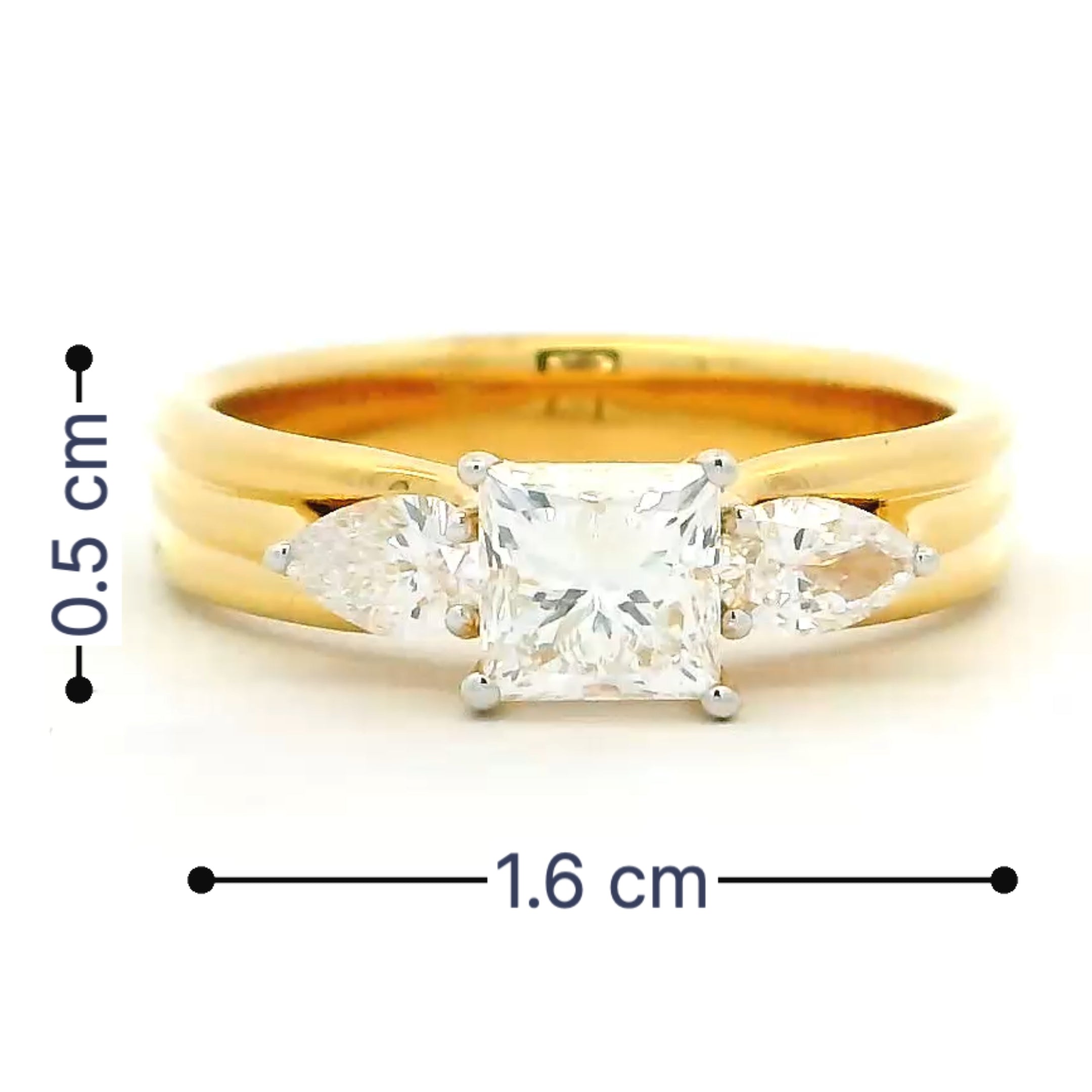 Iconic Glimmer Lab Grown Diamond Ring