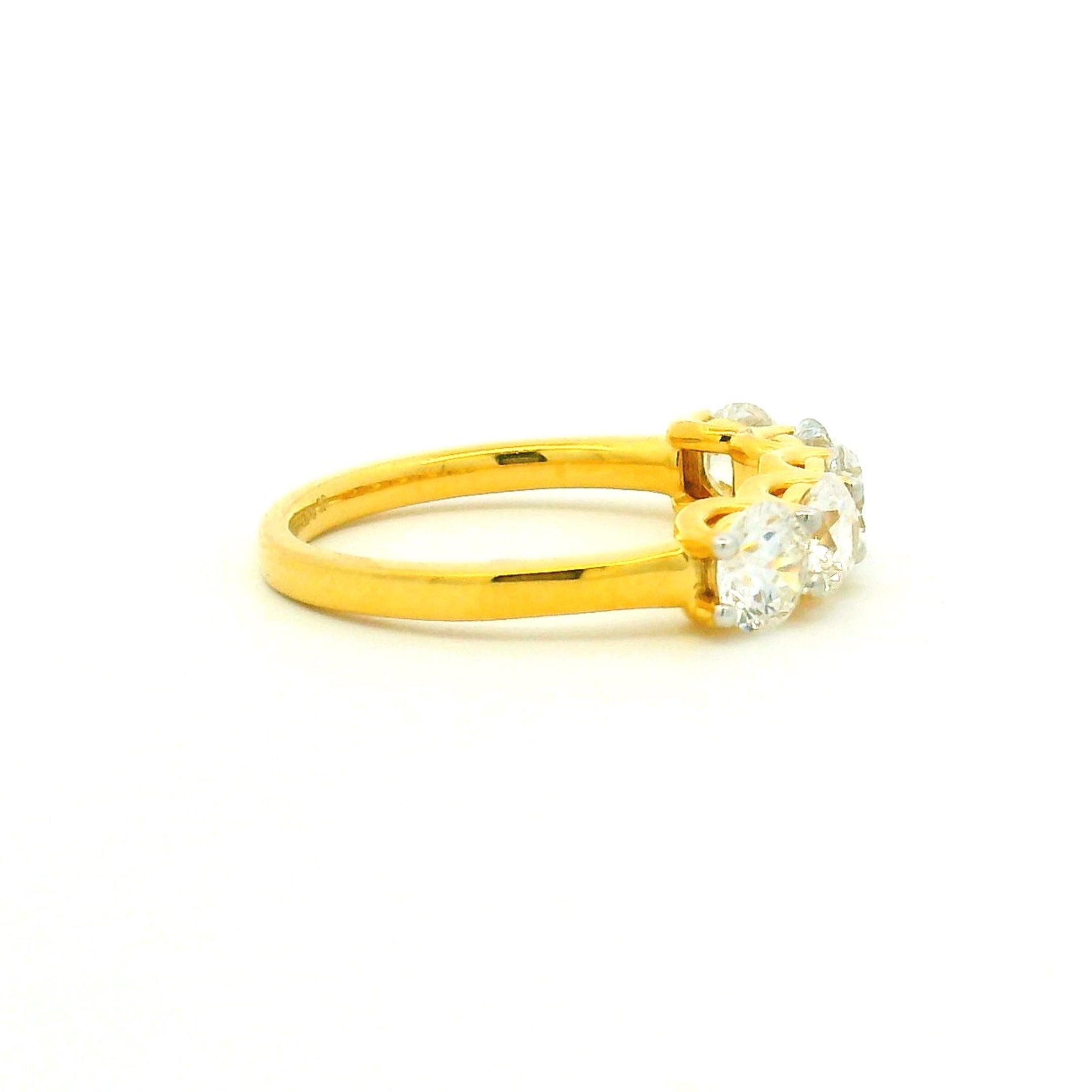 Ineffable Shine Lab Grown Diamond Ring