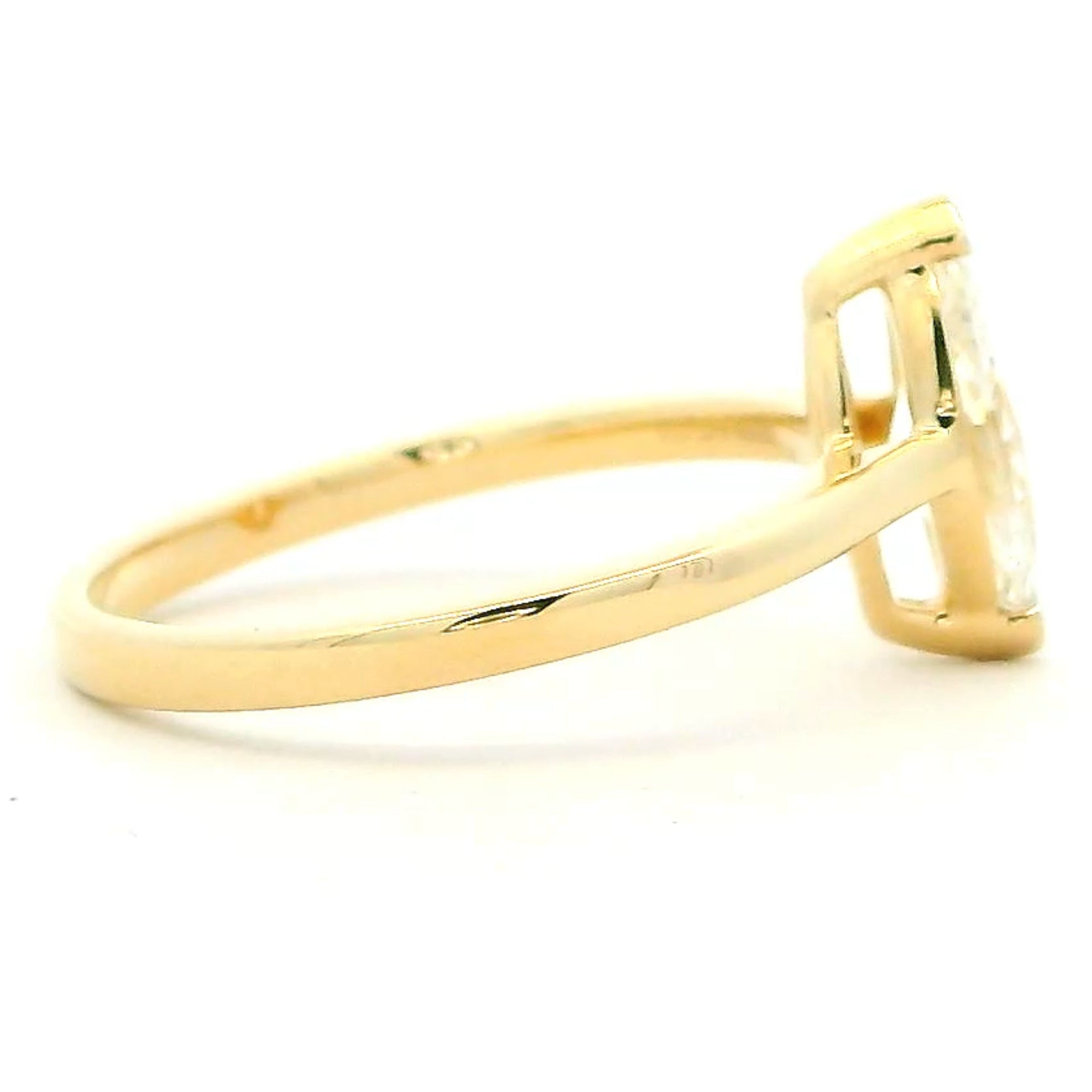 9K Lab Grown Diamond Ring