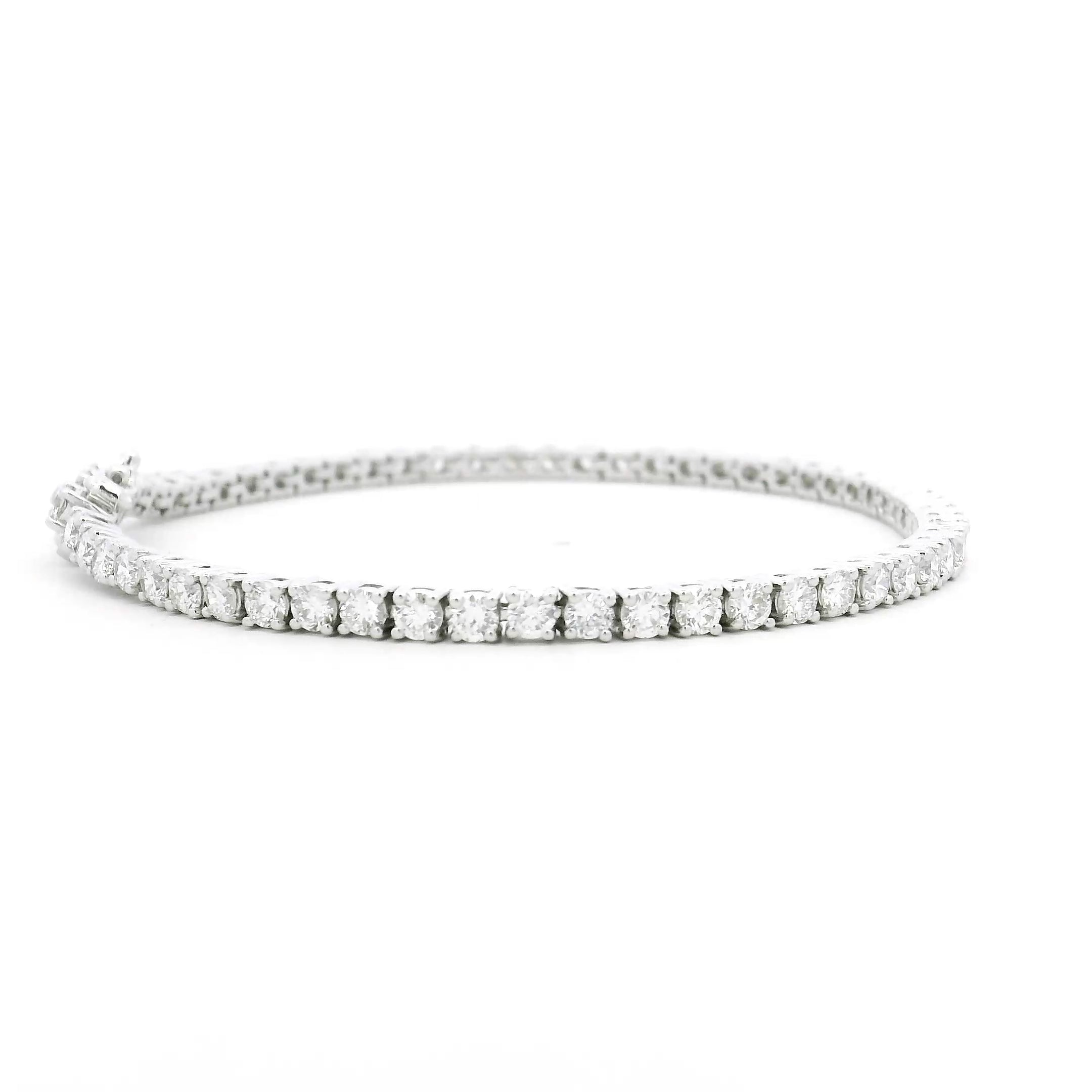 9K Lab Grown Diamond Bracelet