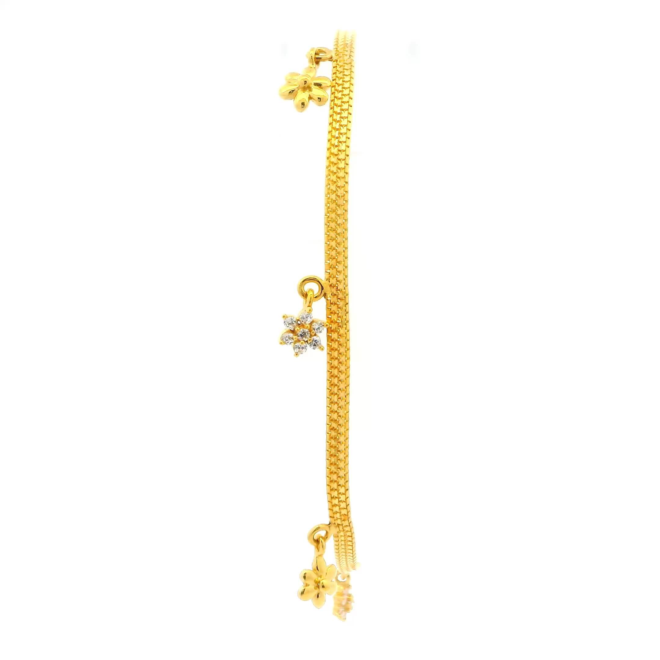 Gleaming Classy Gold Bracelet for Women