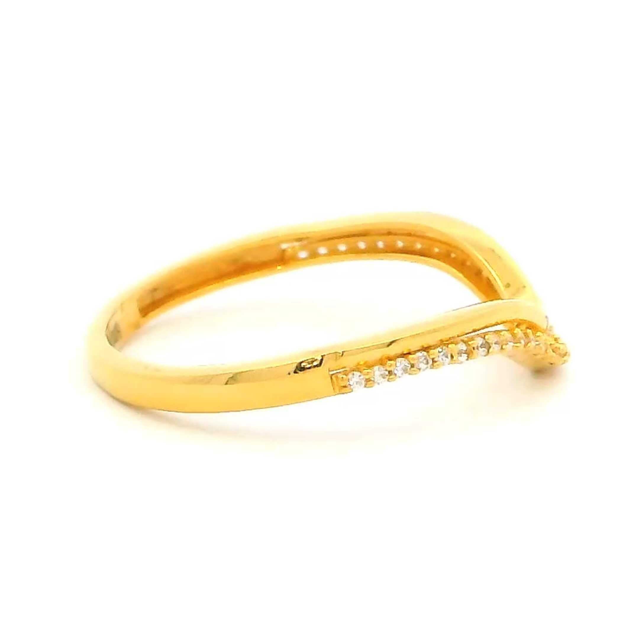 Urban Swirl Gold Ring for Women
