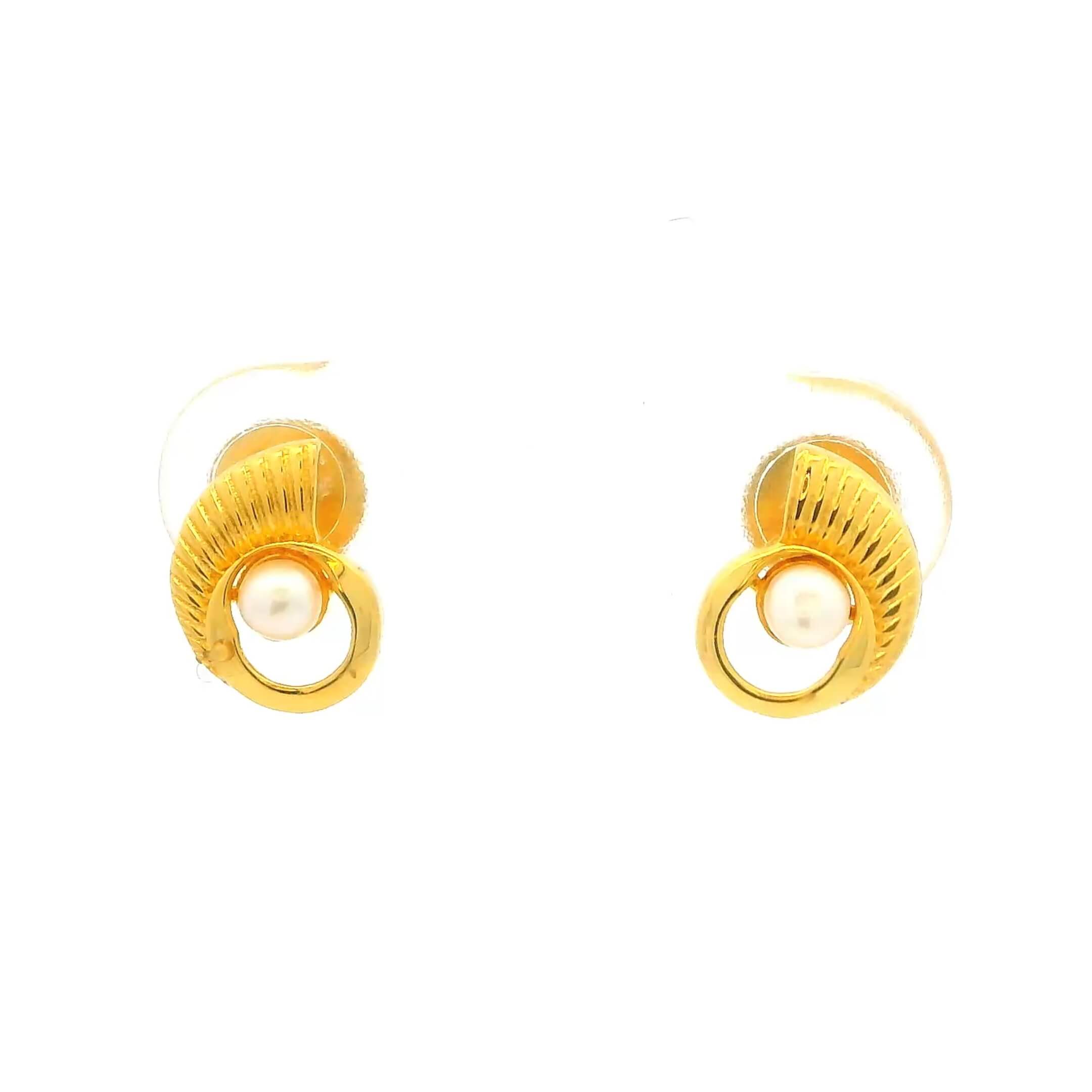 Trendy Twirl Gold Studs