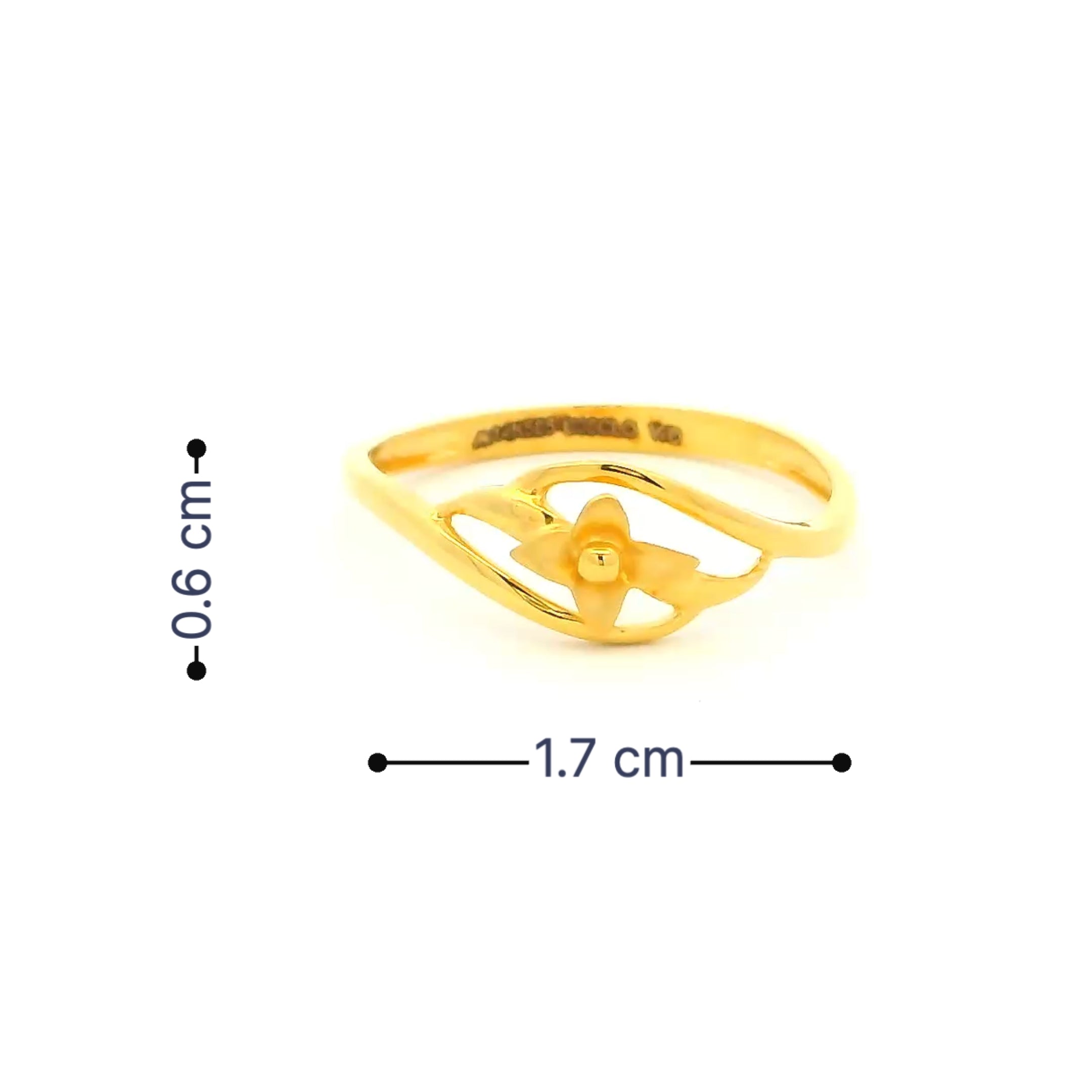 Riveting Floral Gold Ring