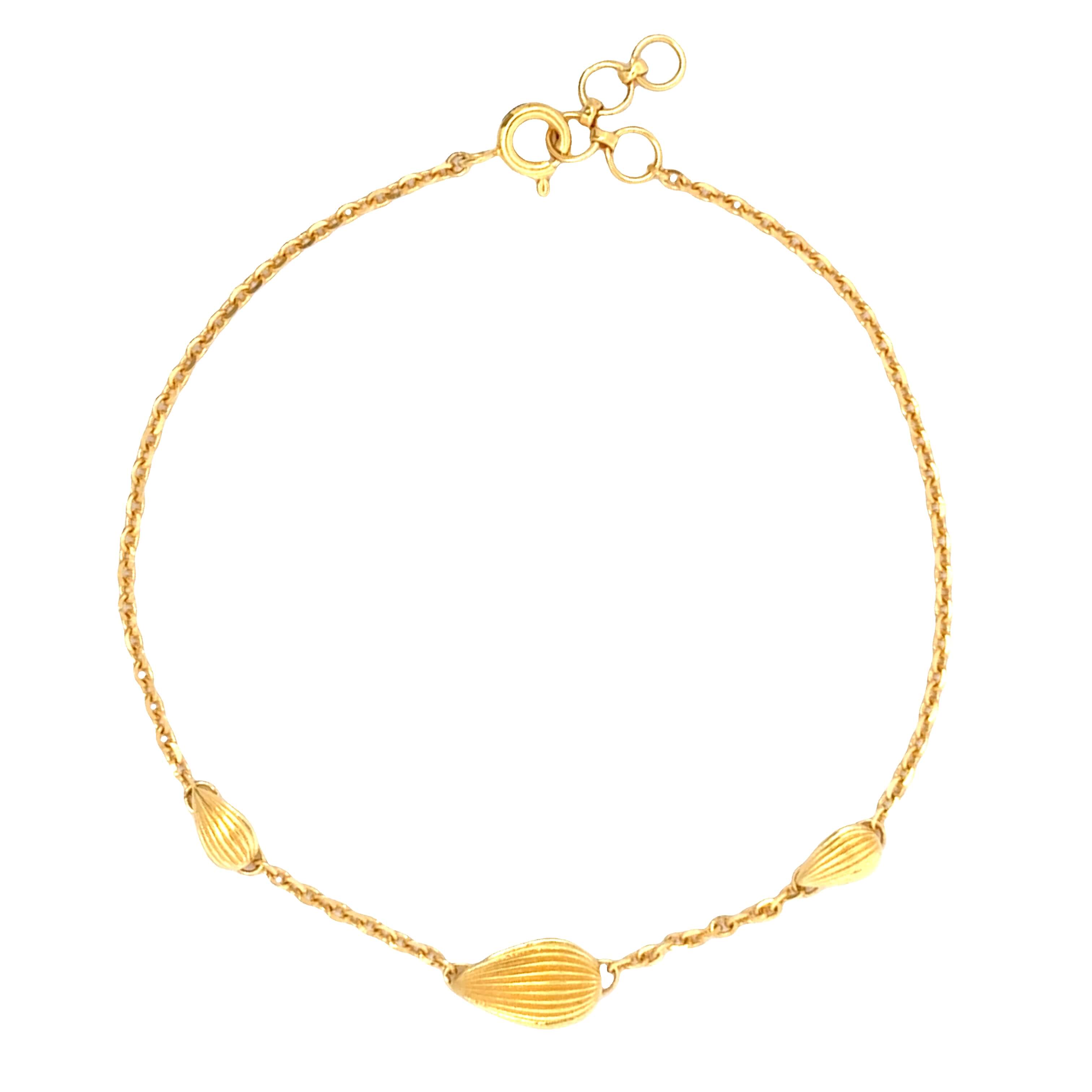 Effortless Glow Gold Bracelet for Women