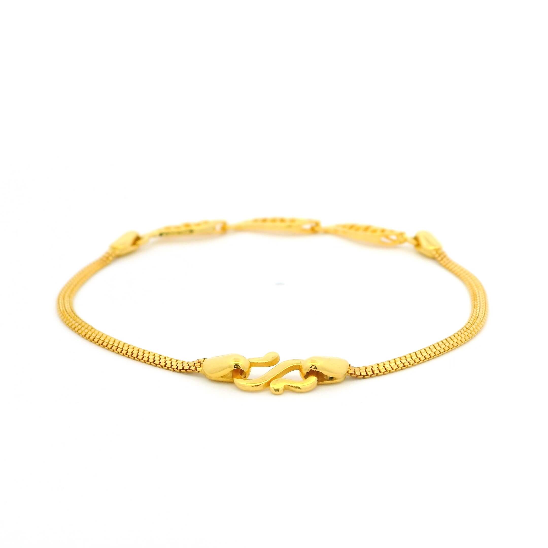 Captivating Swirl Gold Bracelet for Women