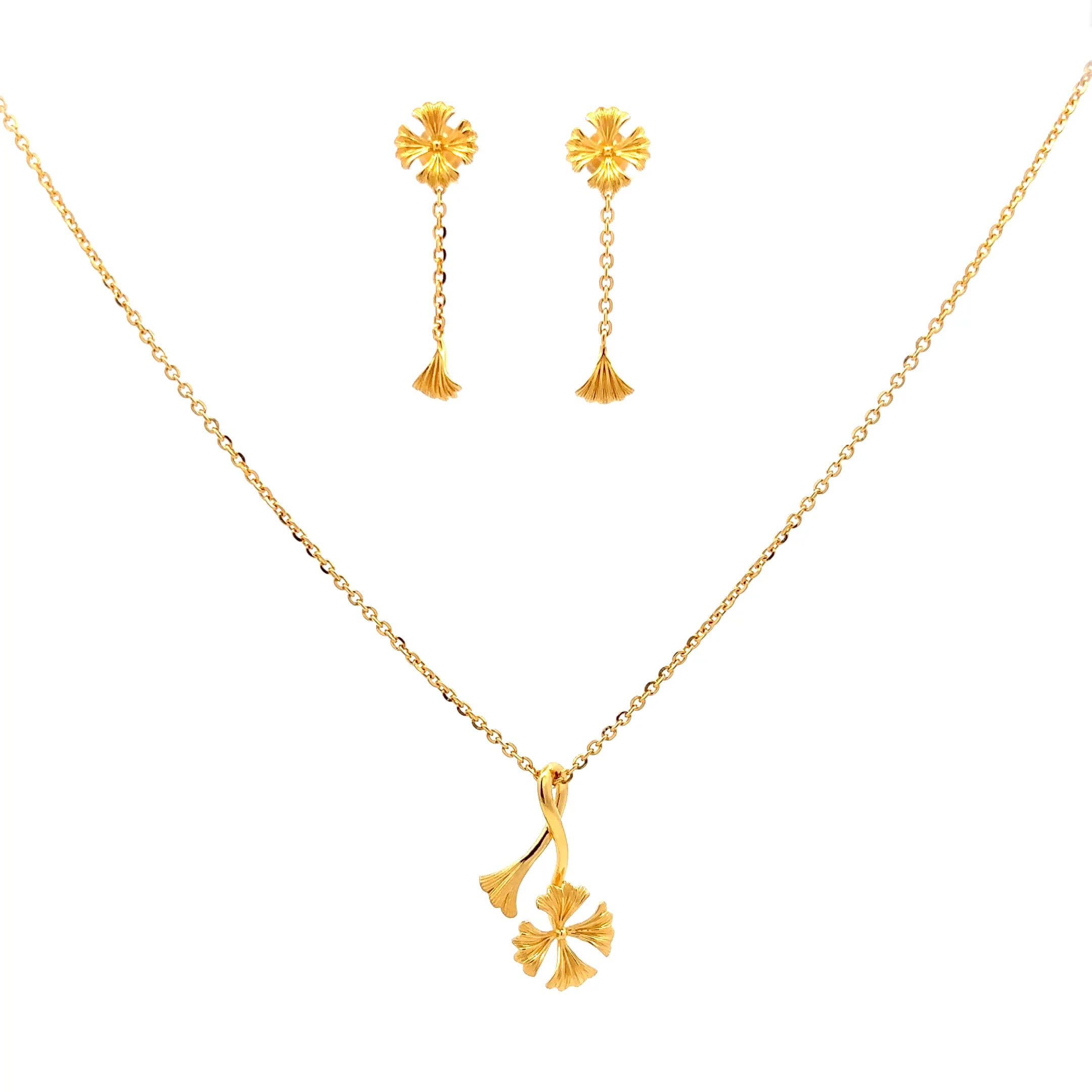 Dreamy Clover Gold Necklace Set
