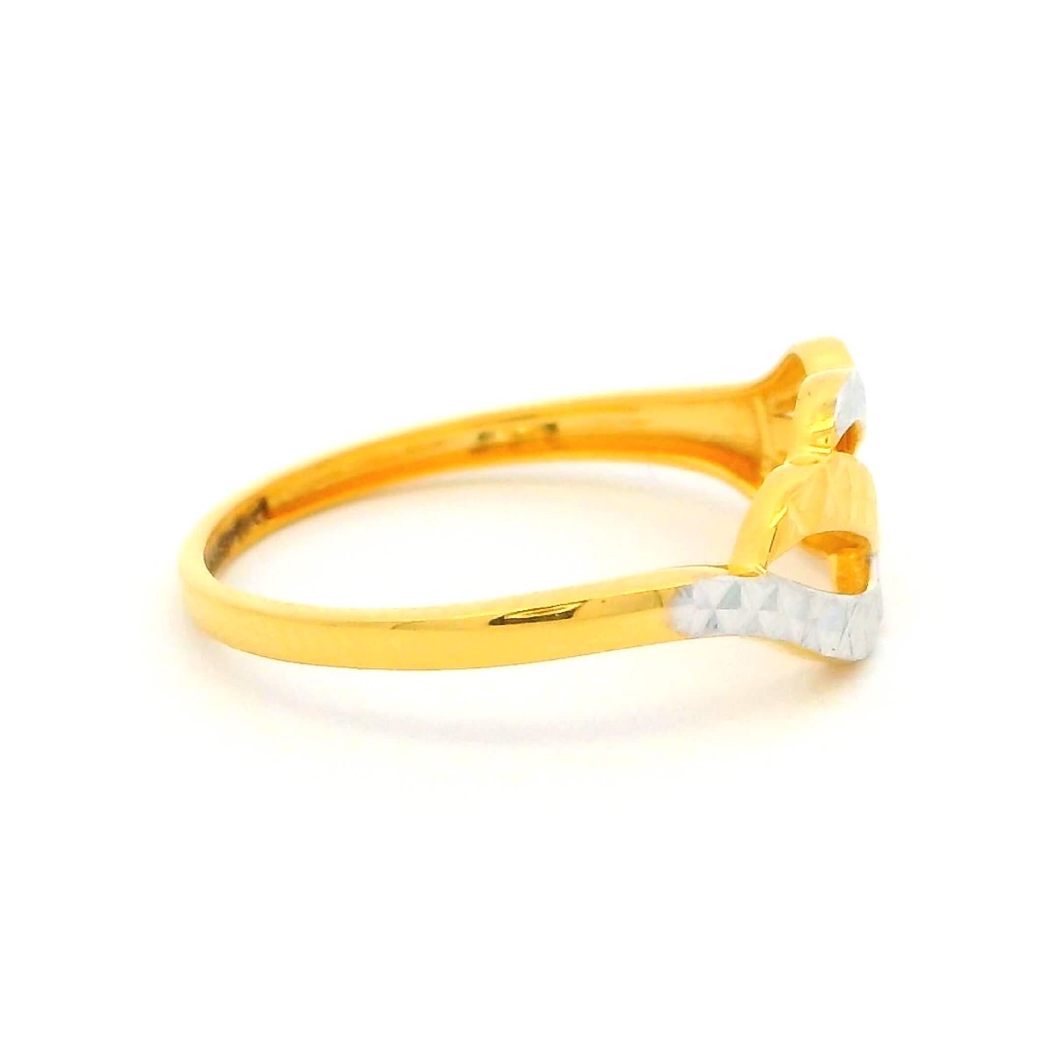 Sassy Swirl Gold Ring for Women