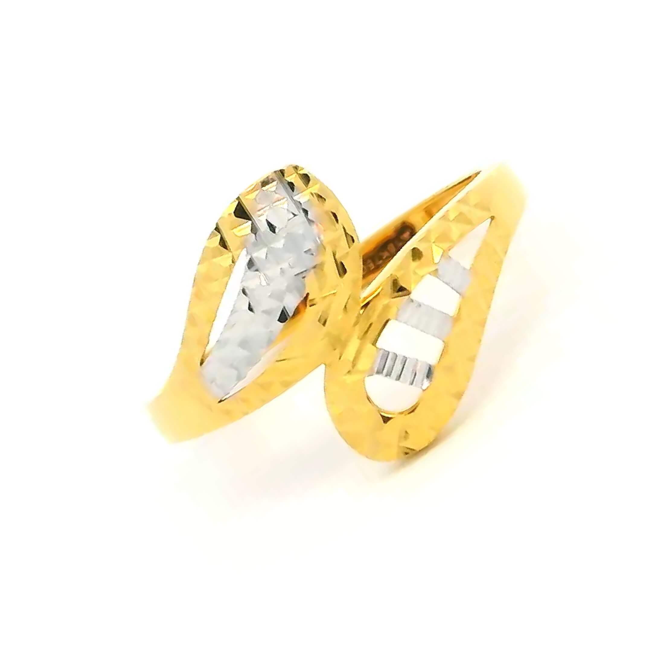 Trendy Twist Gold Ring