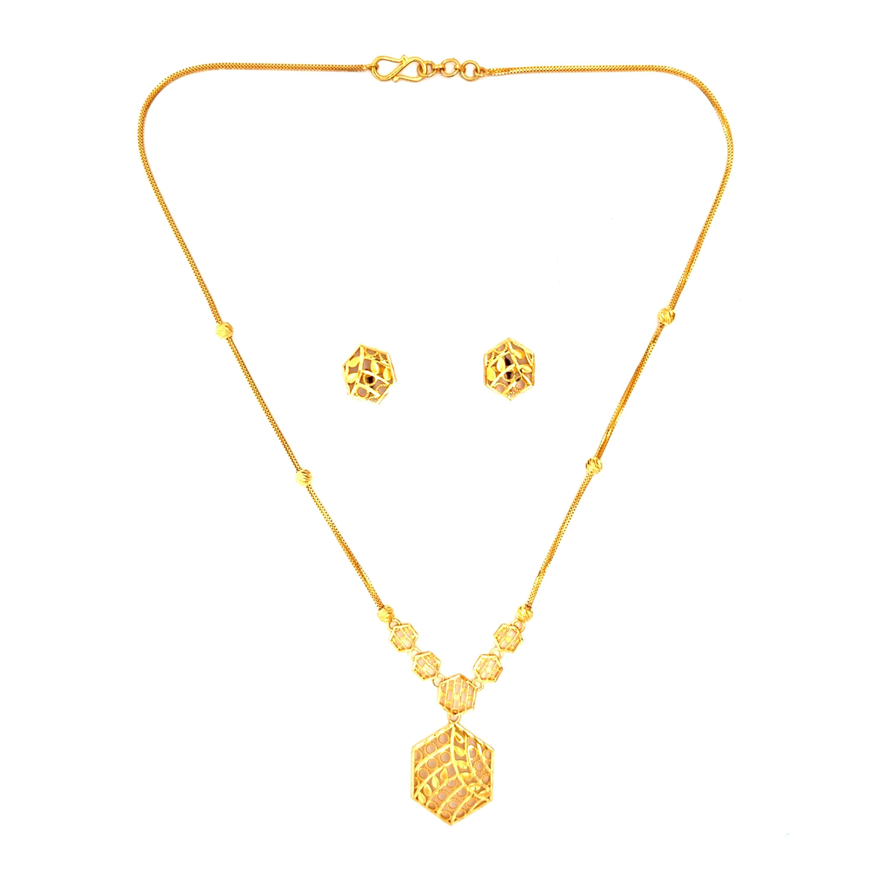Mesmeric Glow Gold Necklace Set