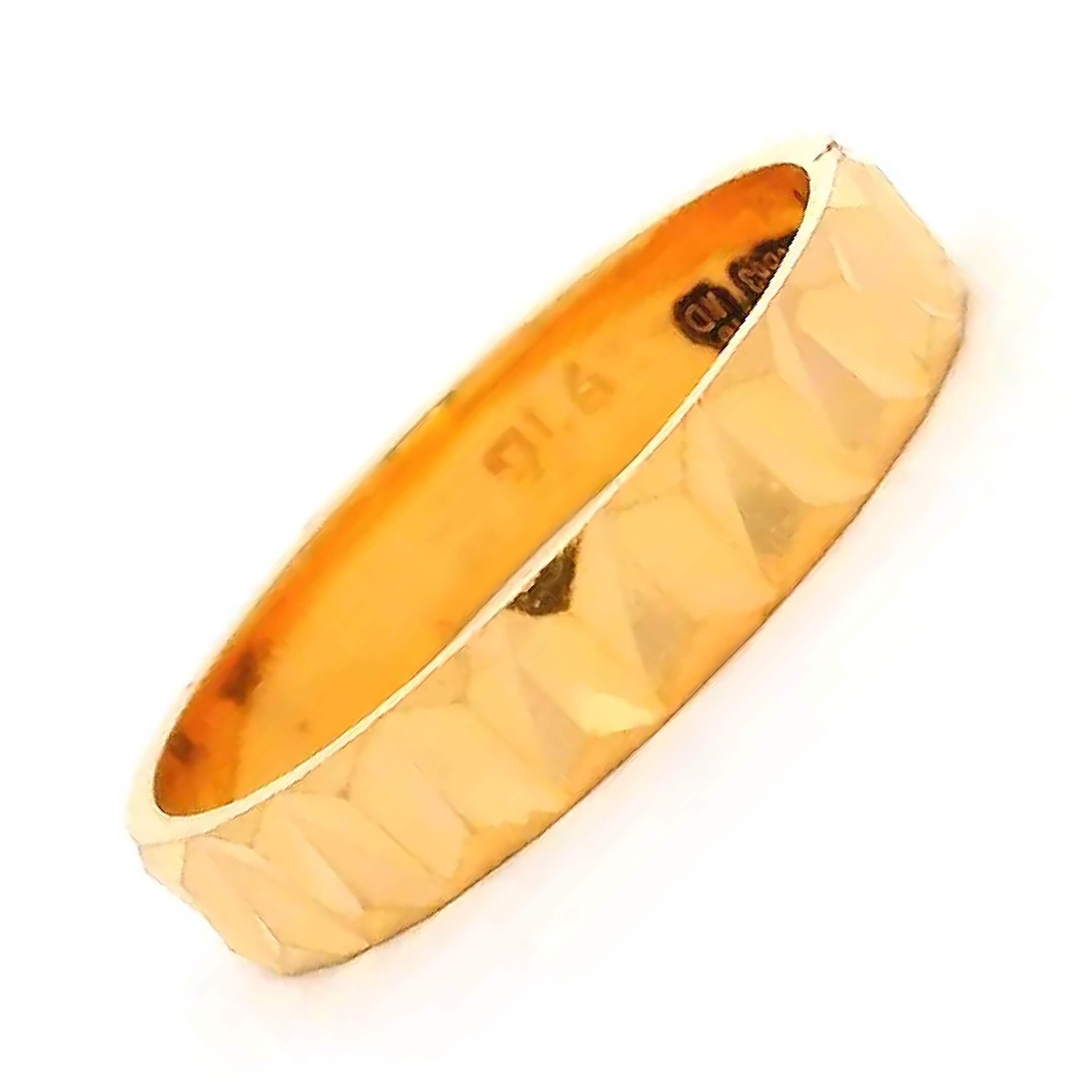 Gentle Glam Gold Ring